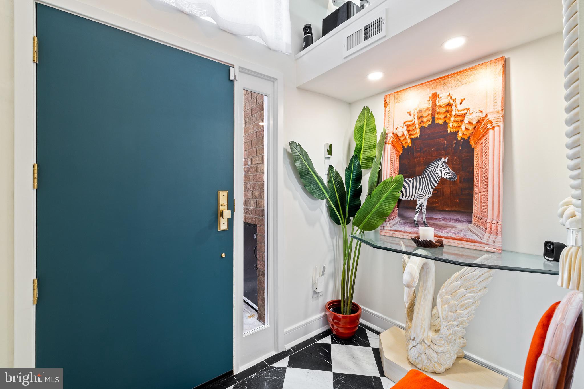SOCIETY HILL - Residential