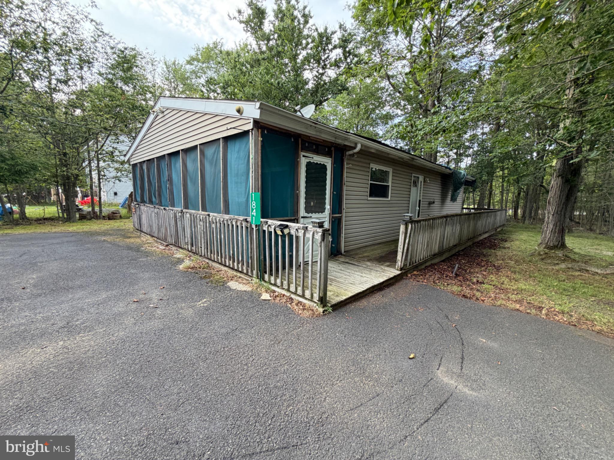 POCONO COUNTRY PLACE - Residential