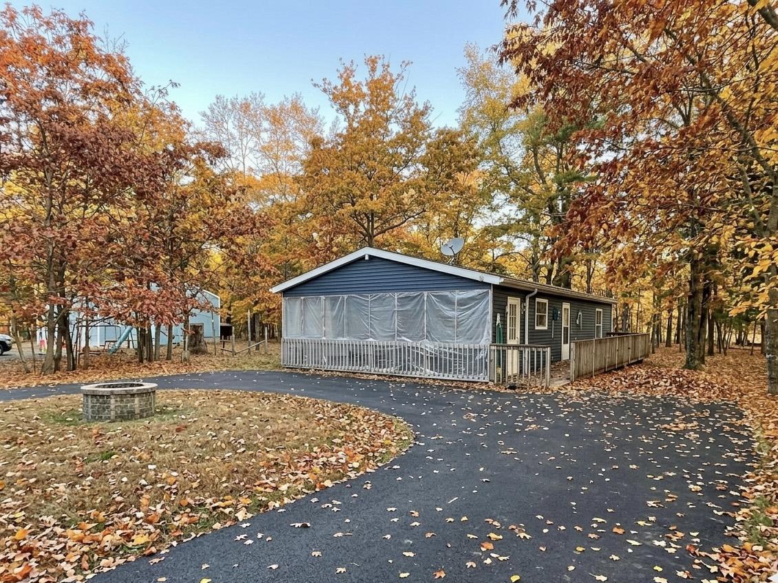 POCONO COUNTRY PLACE - Residential