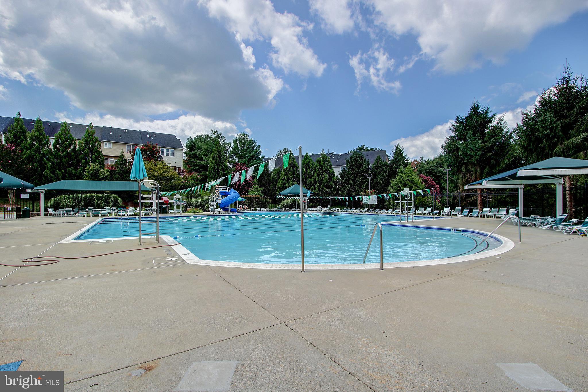 WILLOWS OF POTOMAC - Residential Lease