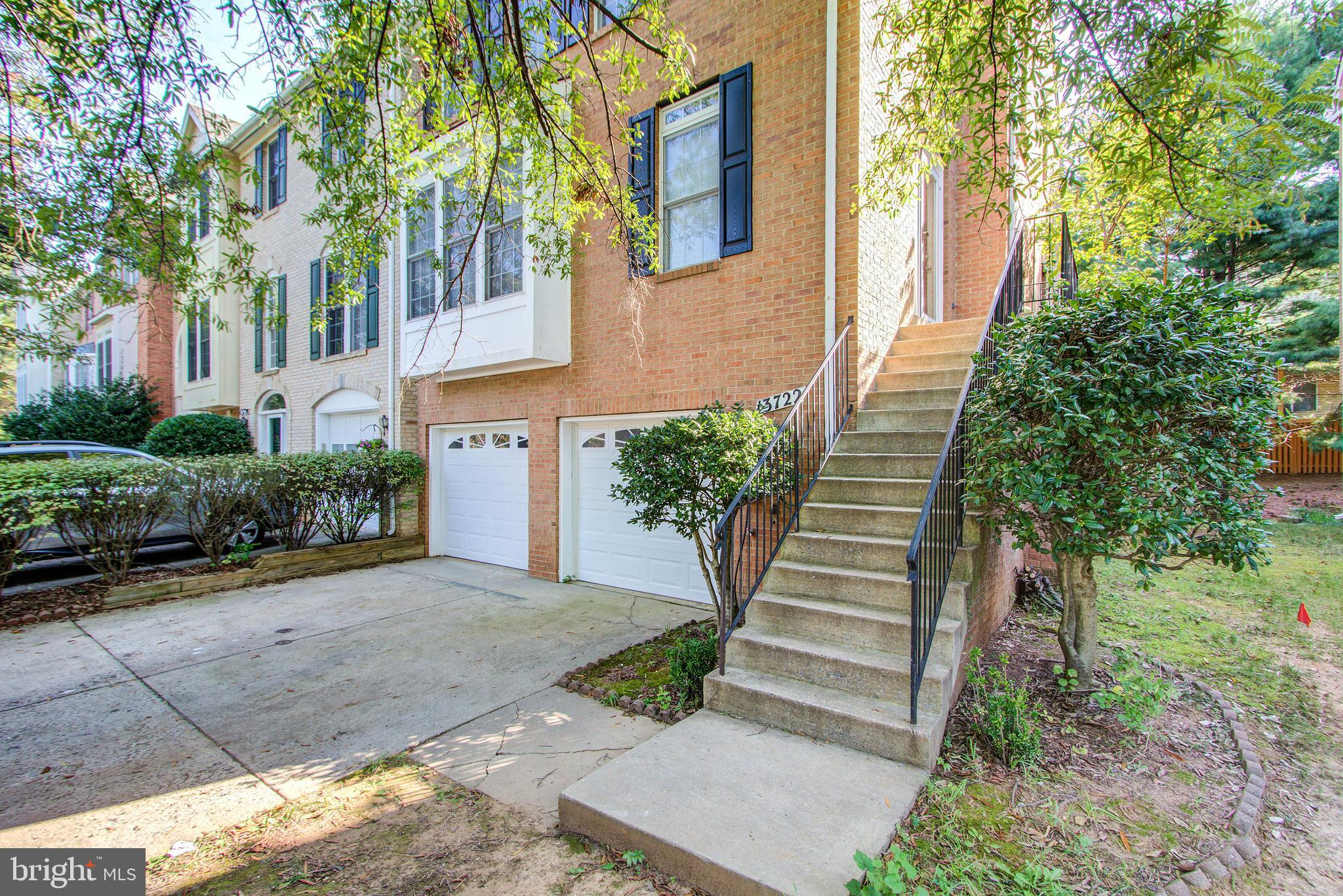 WILLOWS OF POTOMAC - Residential Lease