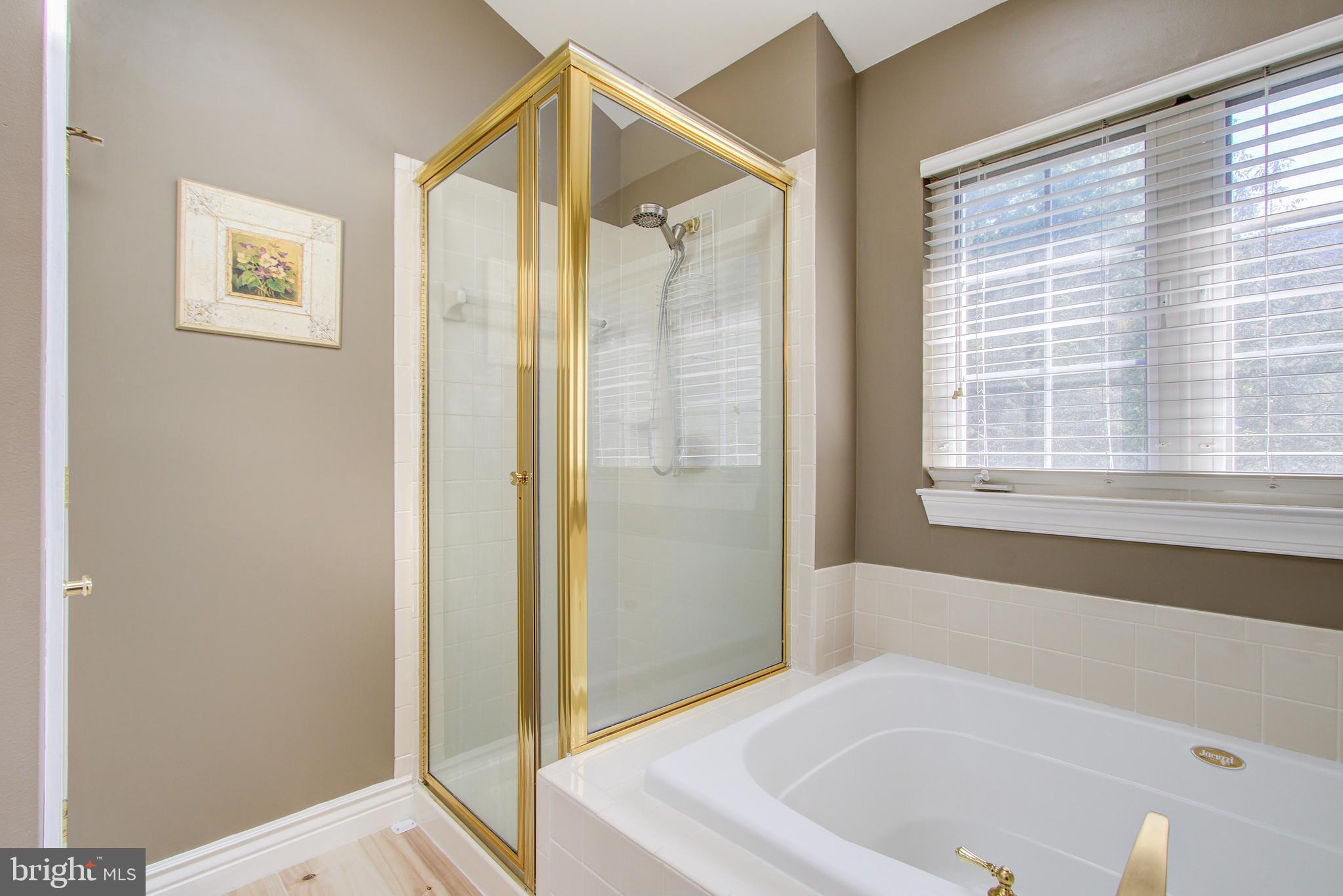 WILLOWS OF POTOMAC - Residential Lease