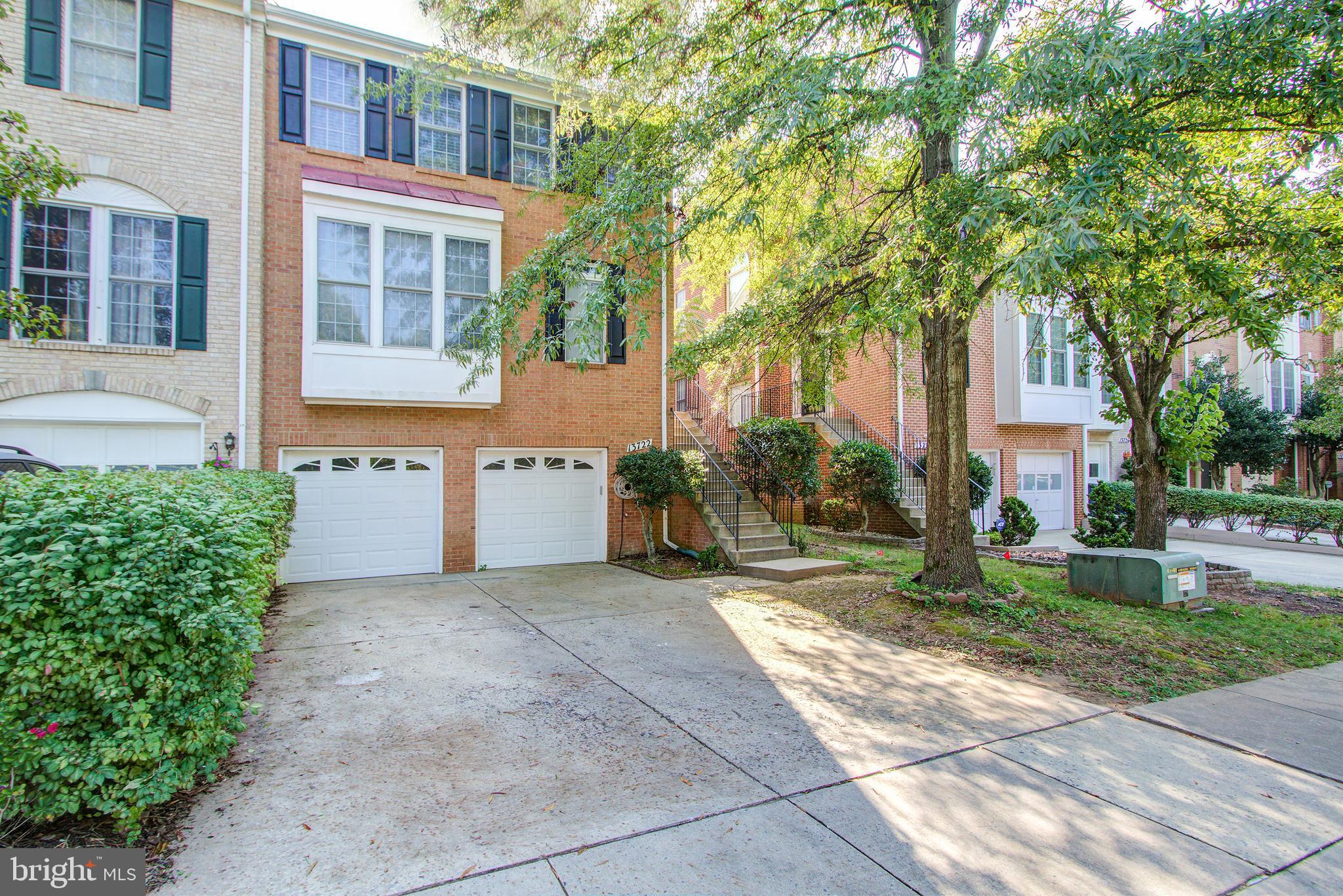 WILLOWS OF POTOMAC - Residential Lease