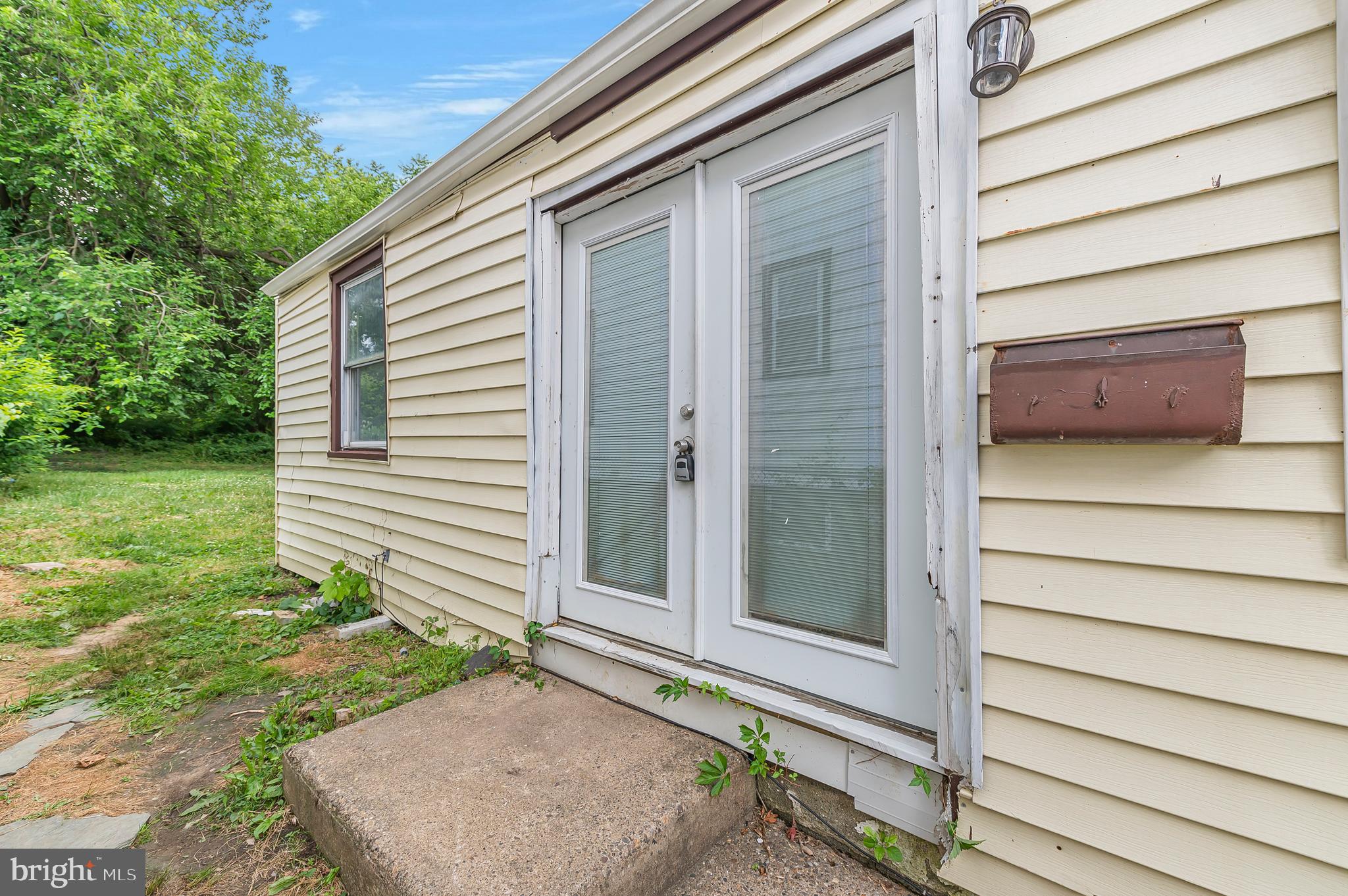SHARON HILL - Residential