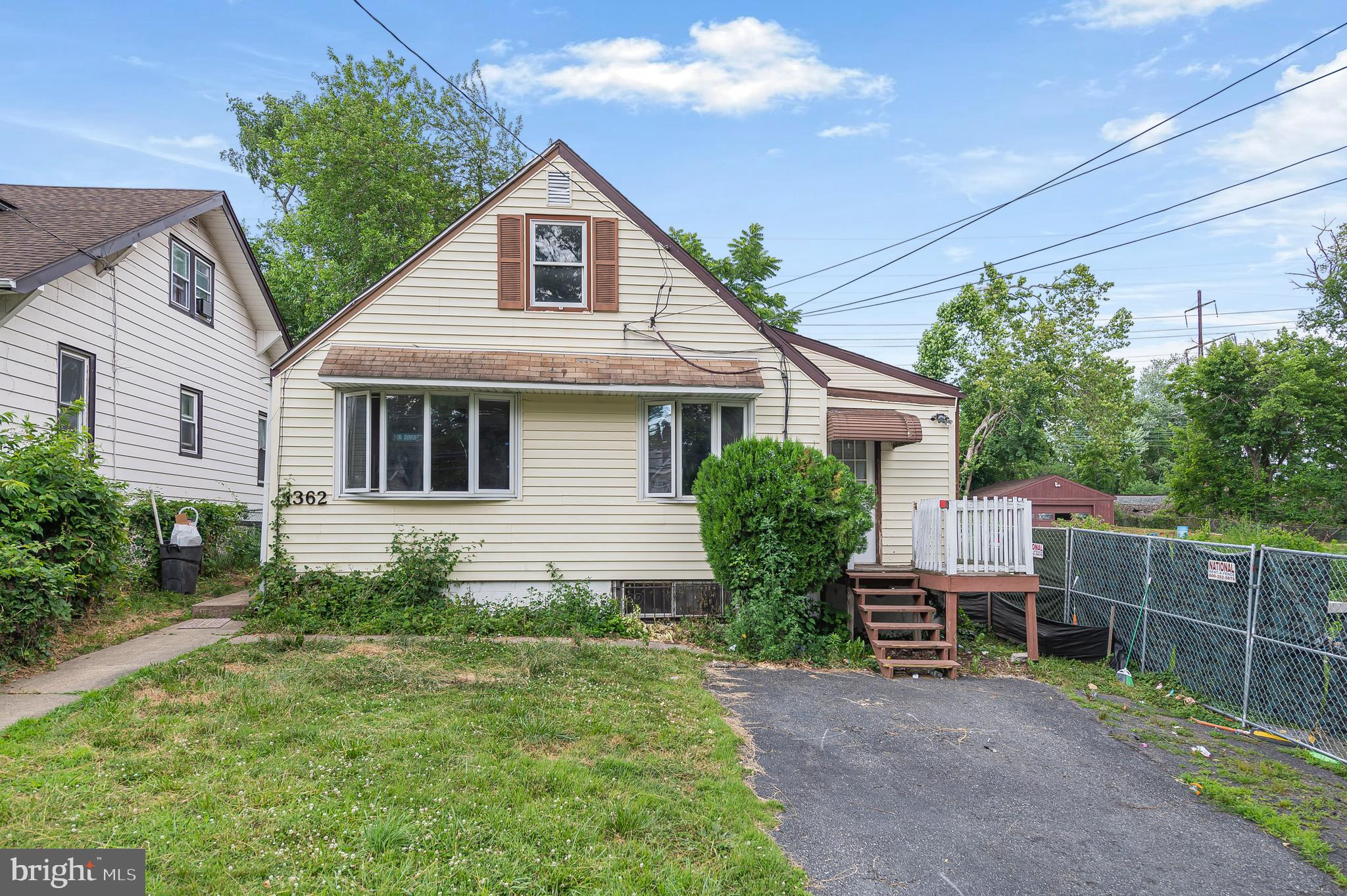 SHARON HILL - Residential
