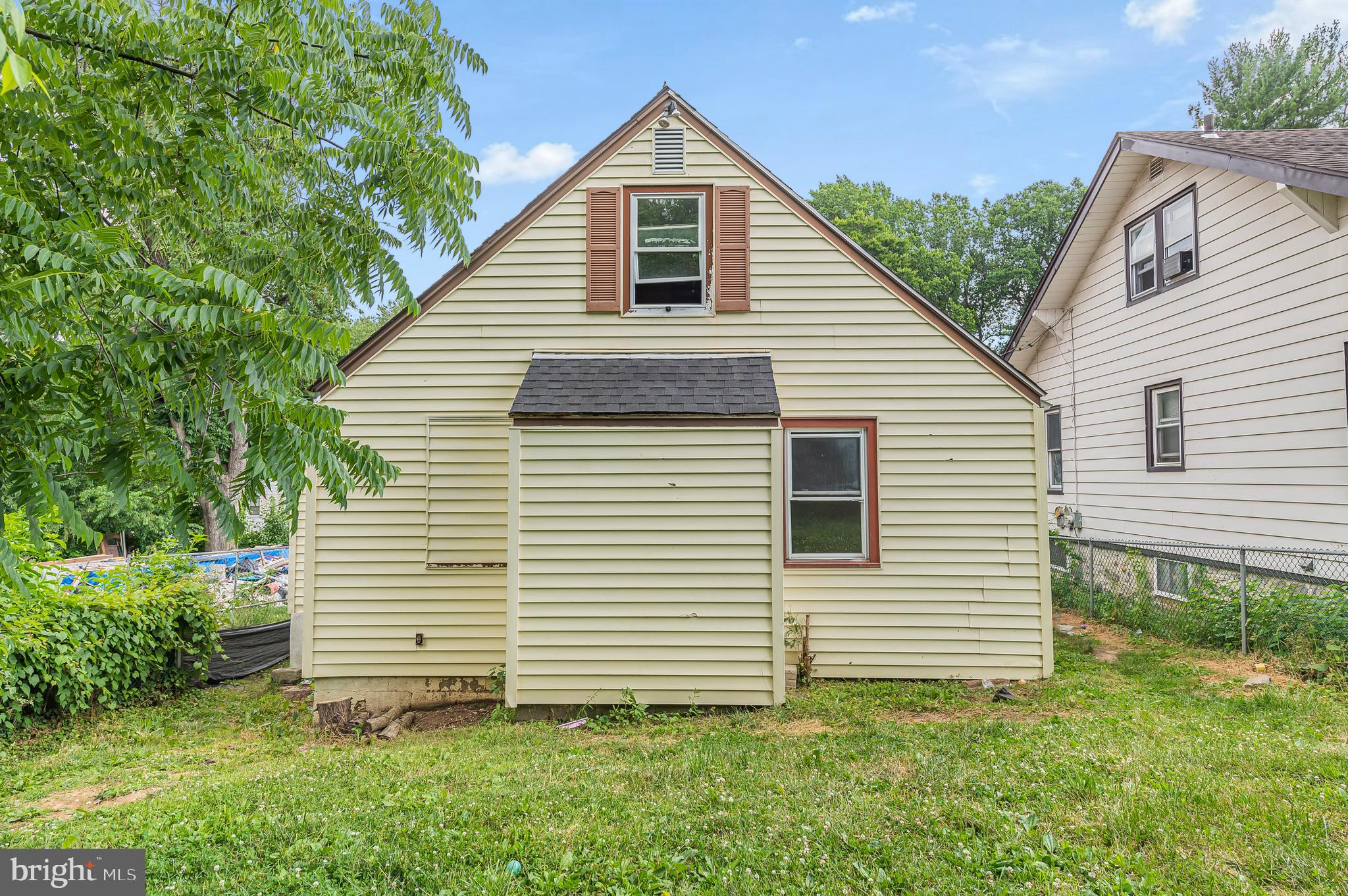 SHARON HILL - Residential