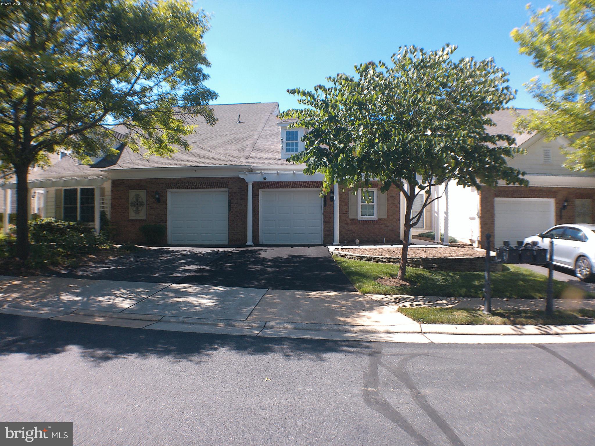 A CONCORD MODEL VILLA WITH A FINISHED LOFT, NEW ROOF, NEW HVAC SYSTEM , NEW WINDOWS, NEW STAINLESS STEEL APPLIANCES, THIS VILLA FEATURES UPGRADED APPLIANCES CARPET AND FRESH PAINT THIS IS A MUST SEE HOME IN POTOMAC GREE AN ACTIVE ADULT COMMUNITY

THIS VILLA HAS THREE BEDROOMS WITH THREE BATHS A CUSTOM LARGE PATIO  IS OFF THE SUNROOM