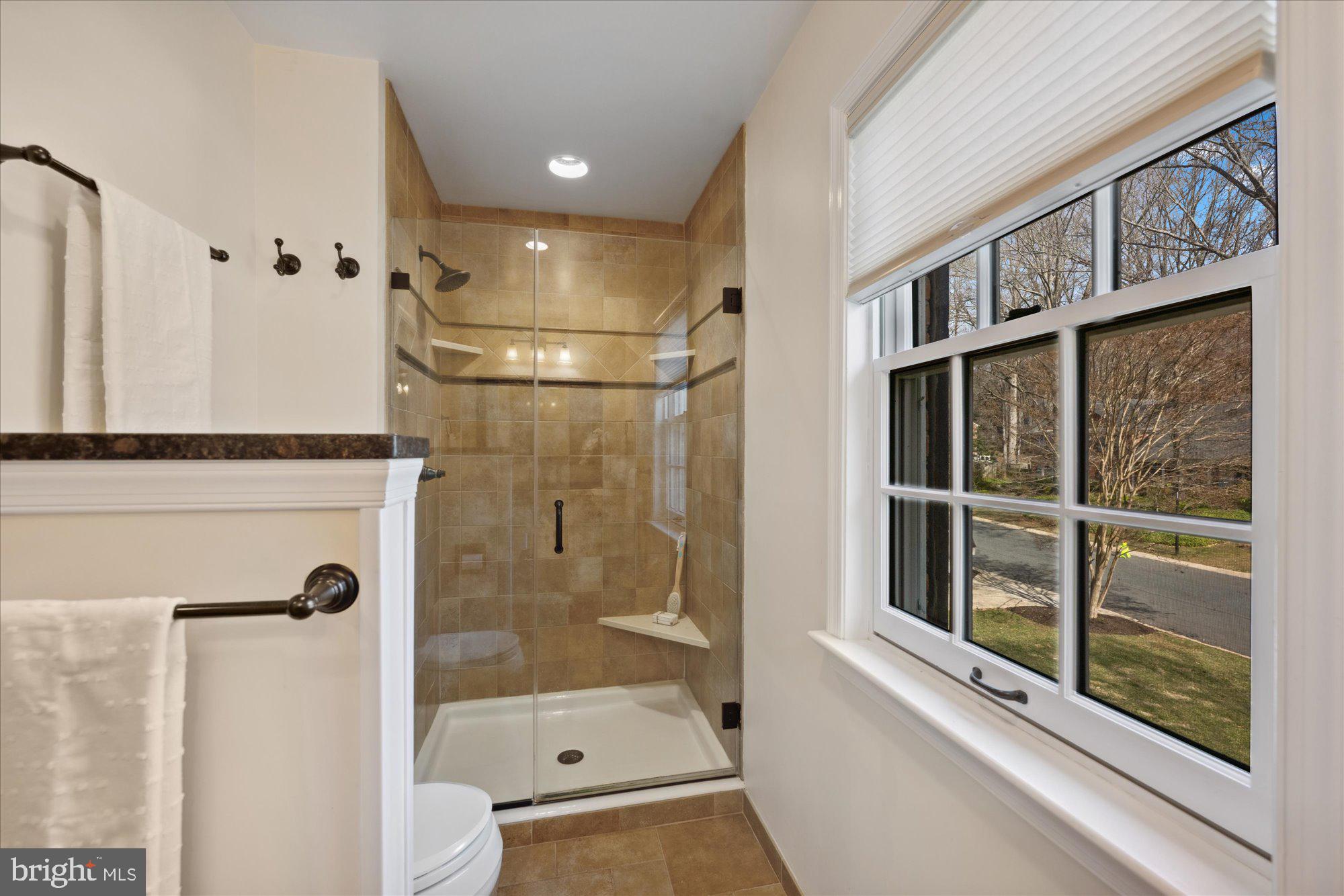 RIVER FALLS - Residential