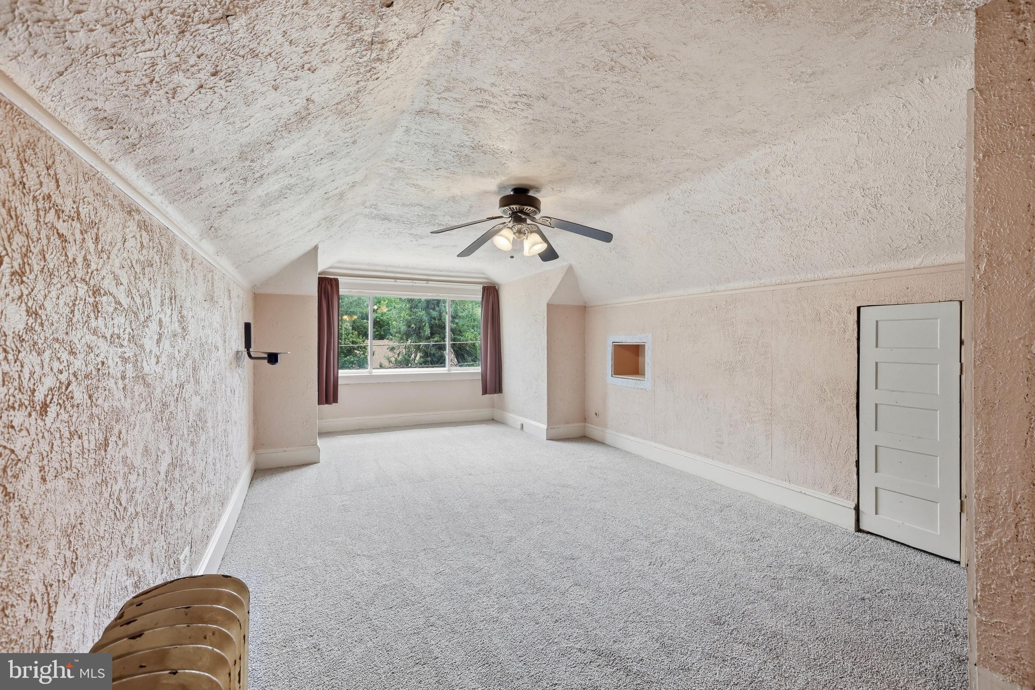NORTH HILLS - Residential