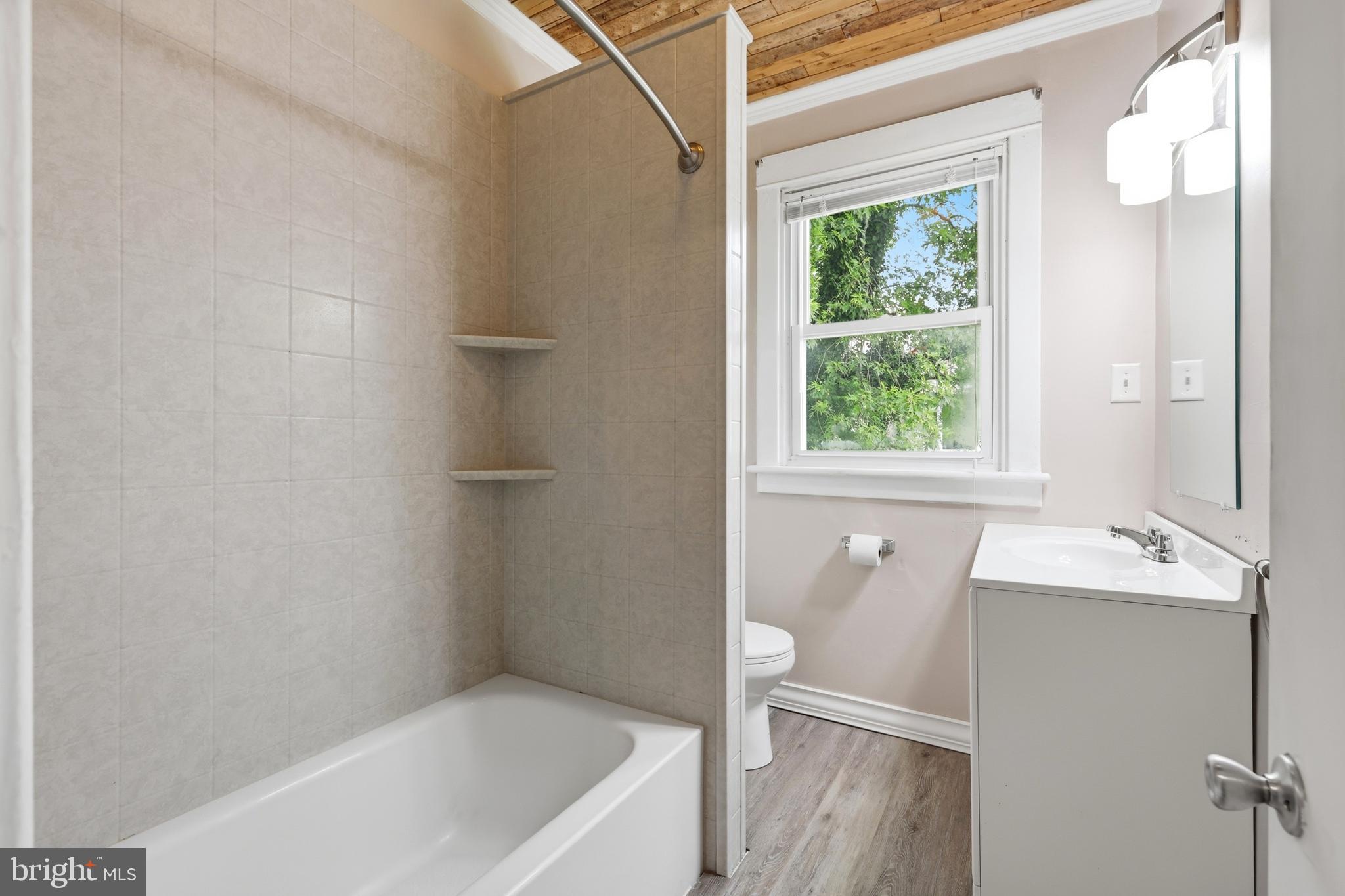 NORTH HILLS - Residential