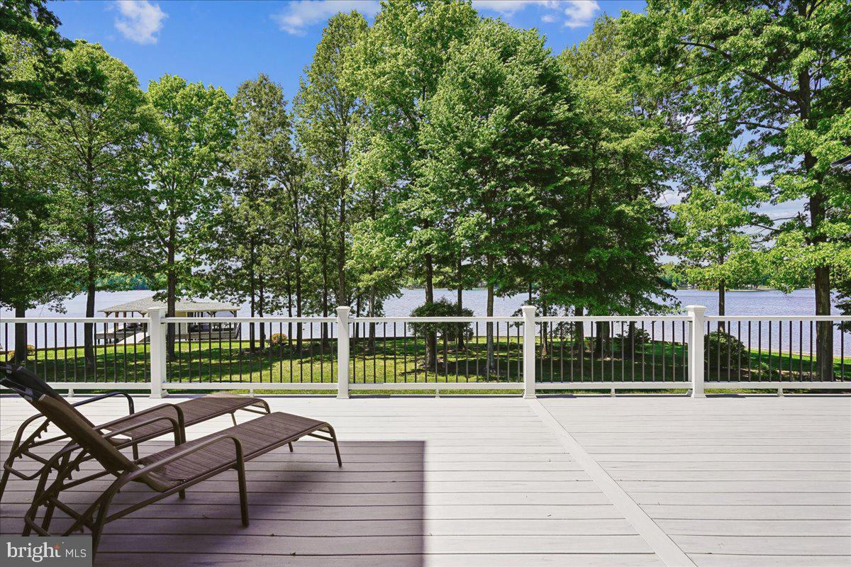 NOAH'S LANDING - Residential