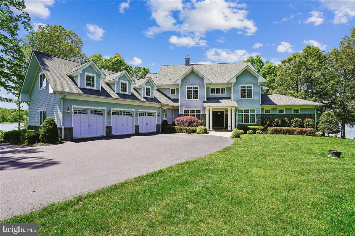 NOAH'S LANDING - Residential