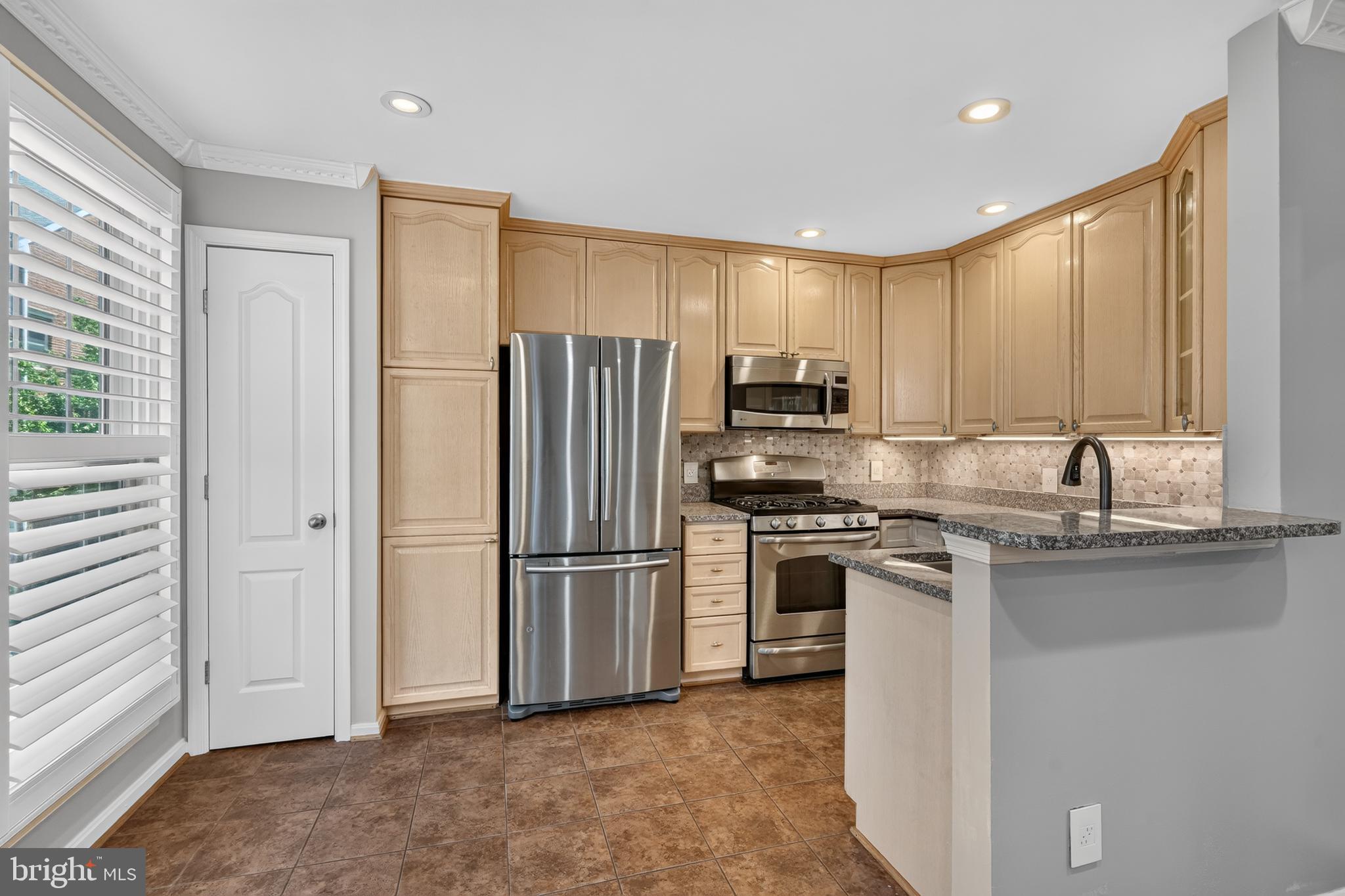 STONEGATE - Residential
