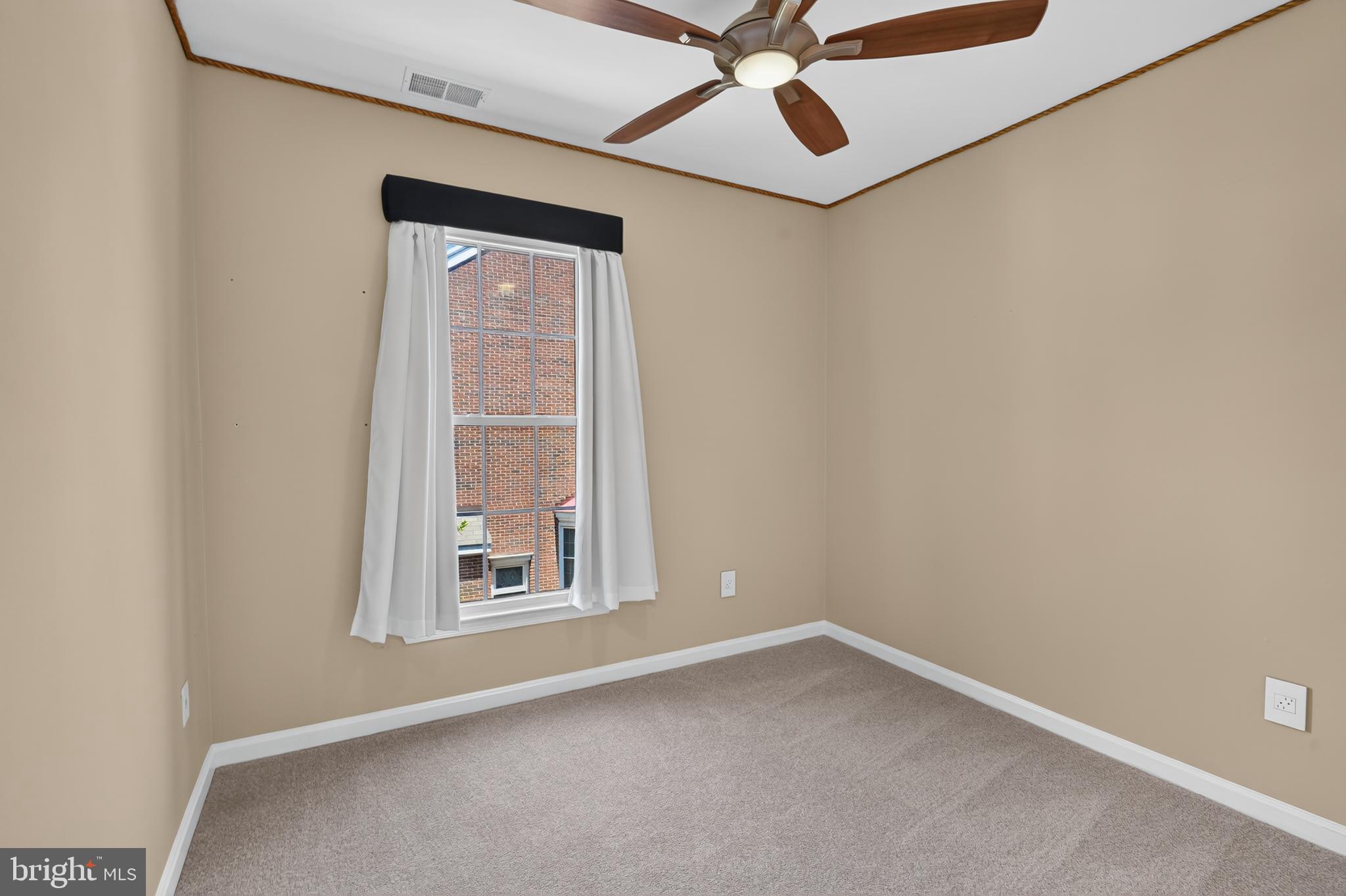 STONEGATE - Residential