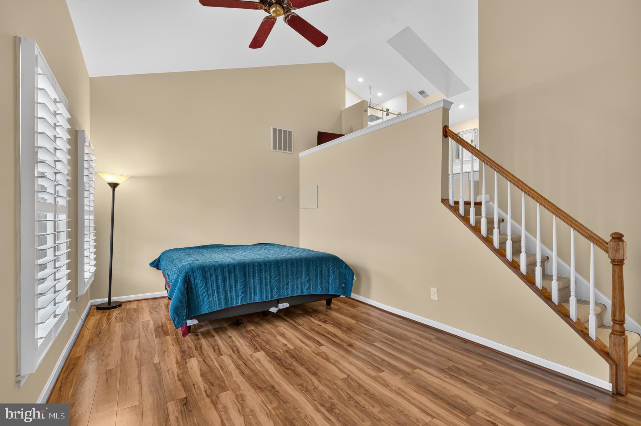 STONEGATE - Residential