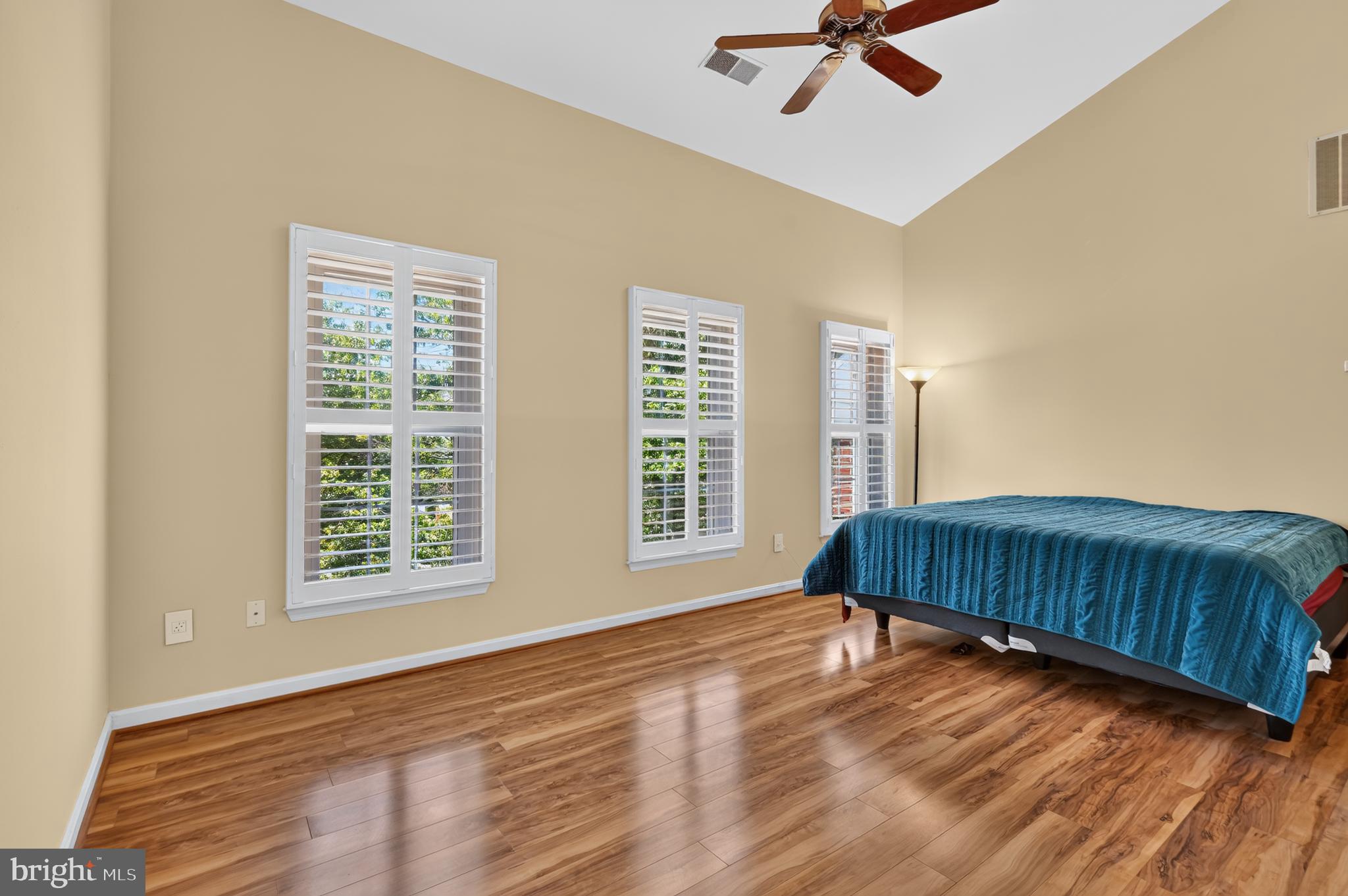STONEGATE - Residential