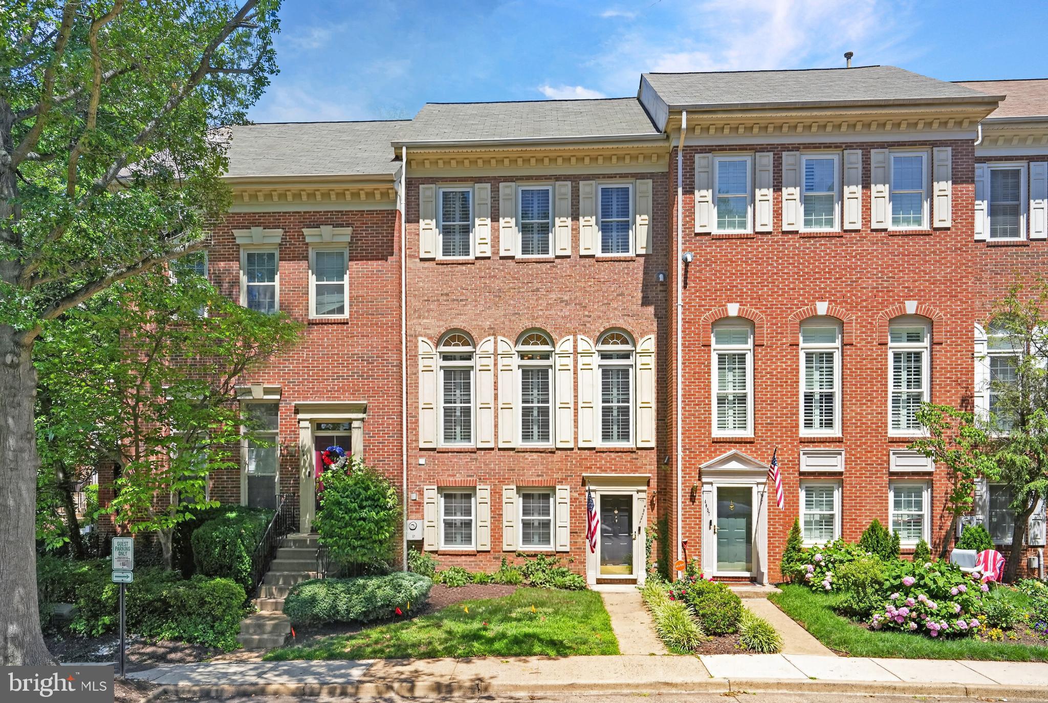 STONEGATE - Residential