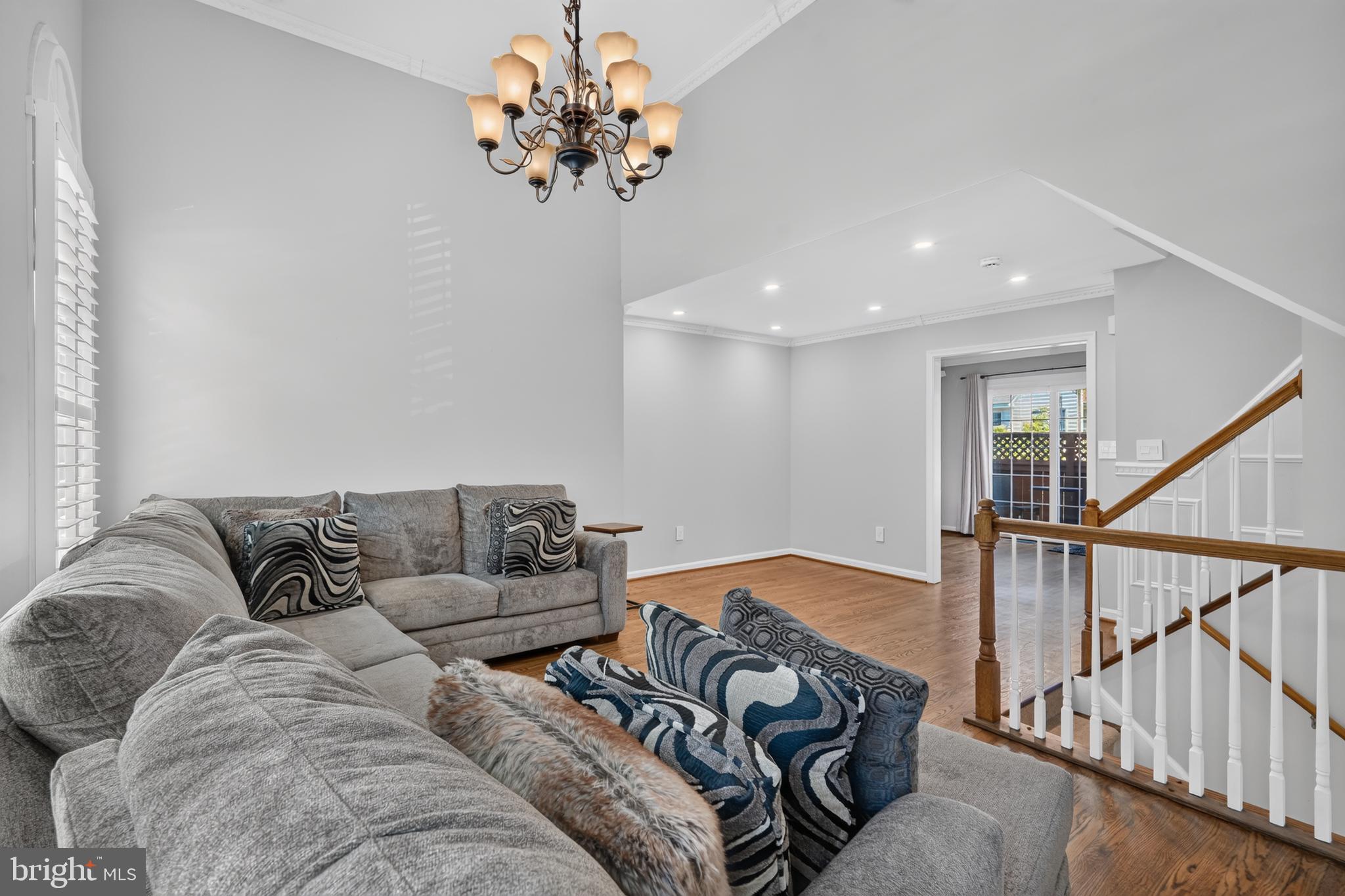 STONEGATE - Residential