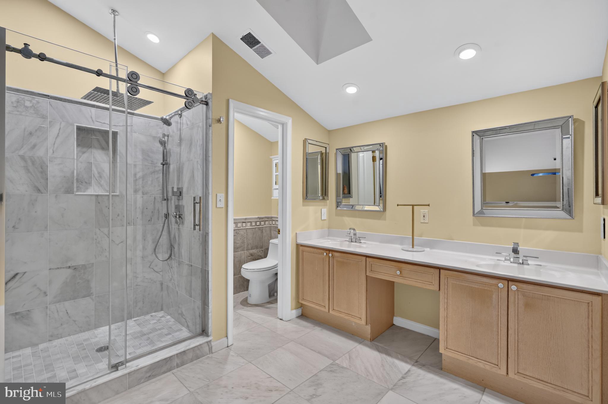 STONEGATE - Residential