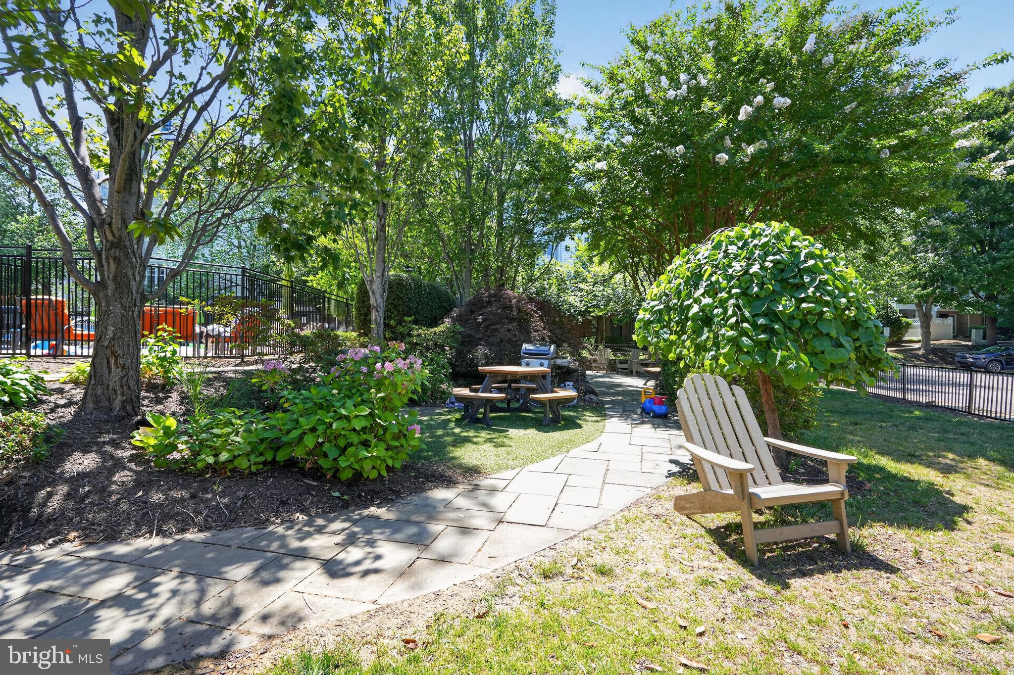 STONEGATE - Residential
