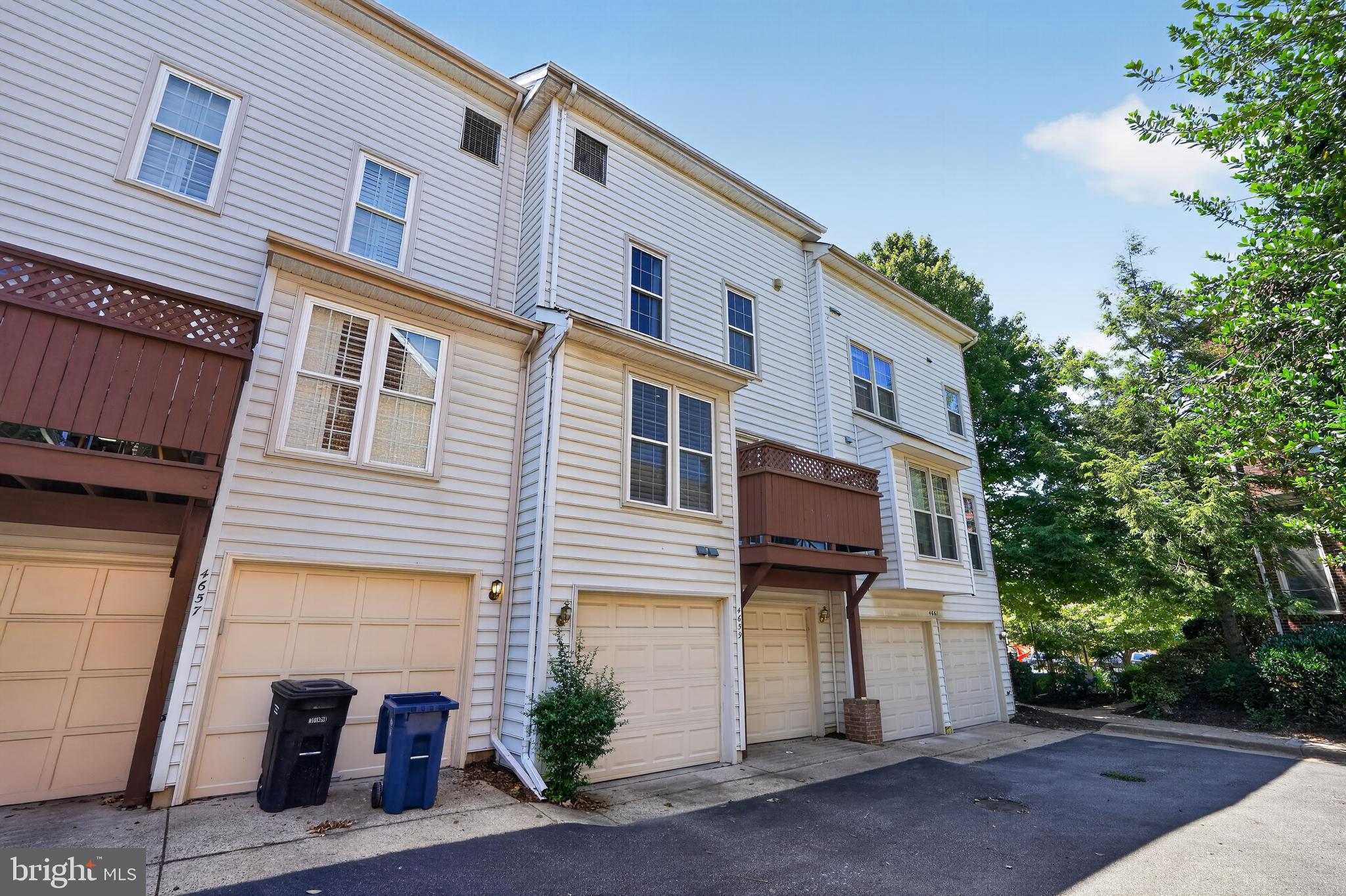 STONEGATE - Residential