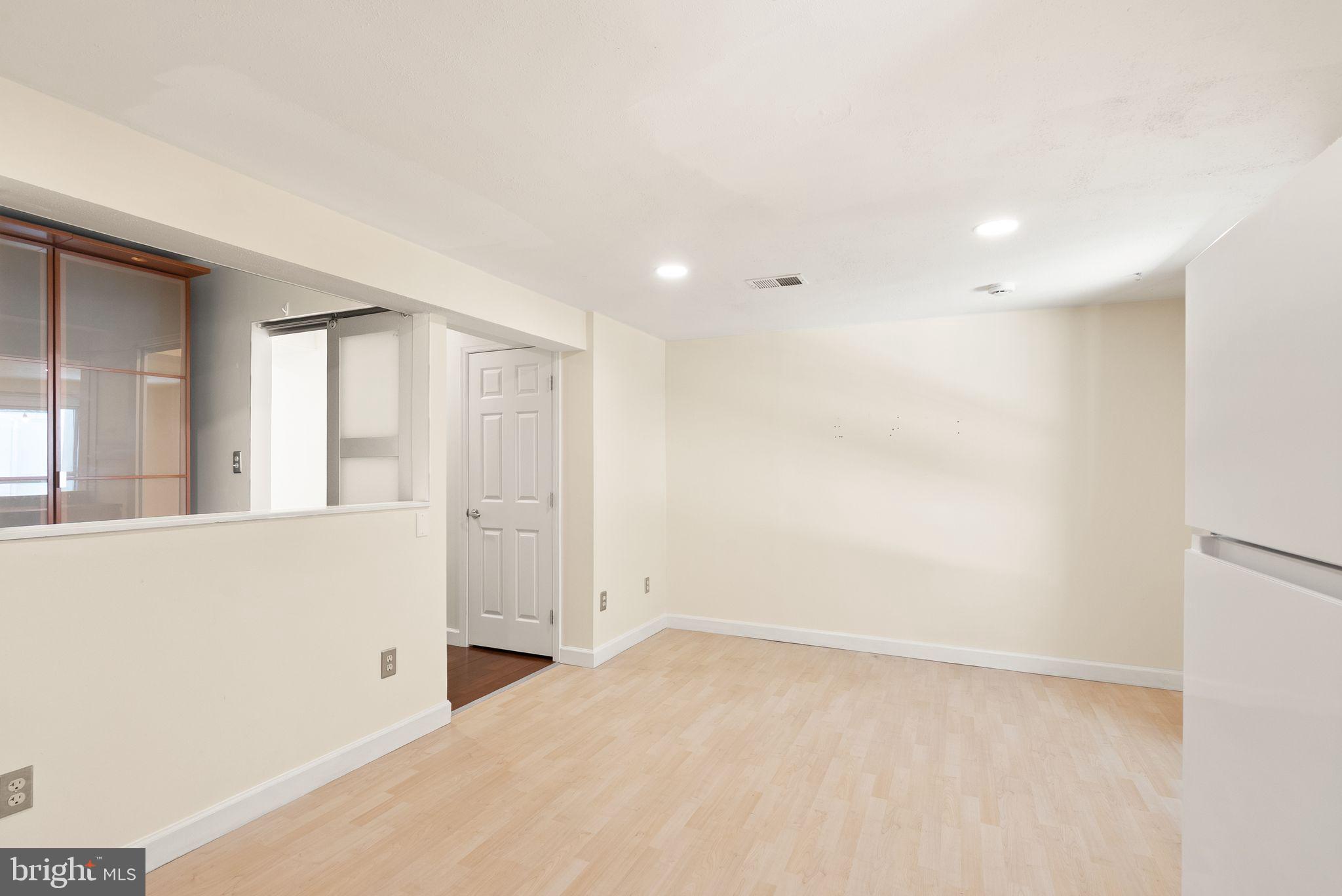 GREEN HOLLY WOODS - Residential