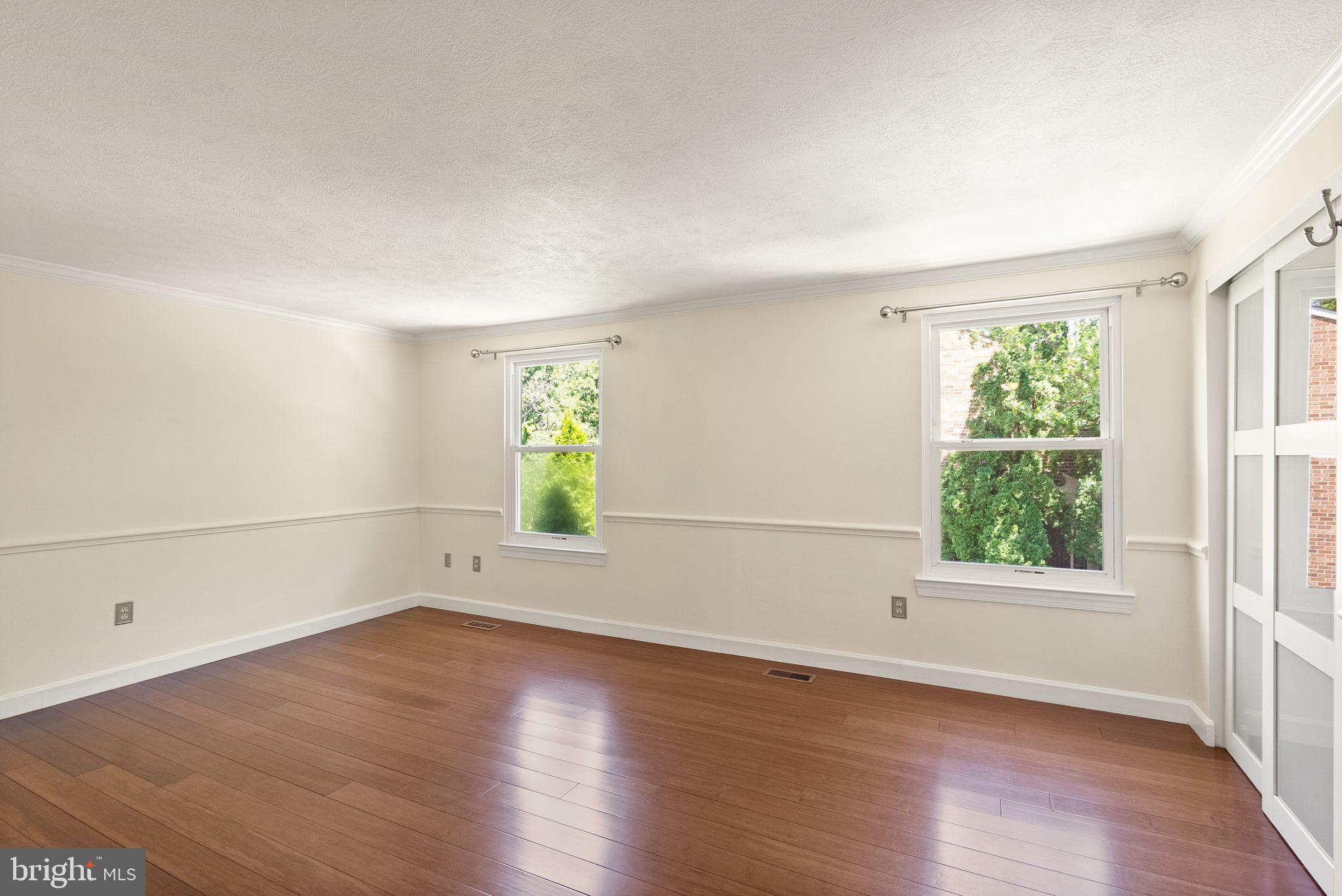 GREEN HOLLY WOODS - Residential