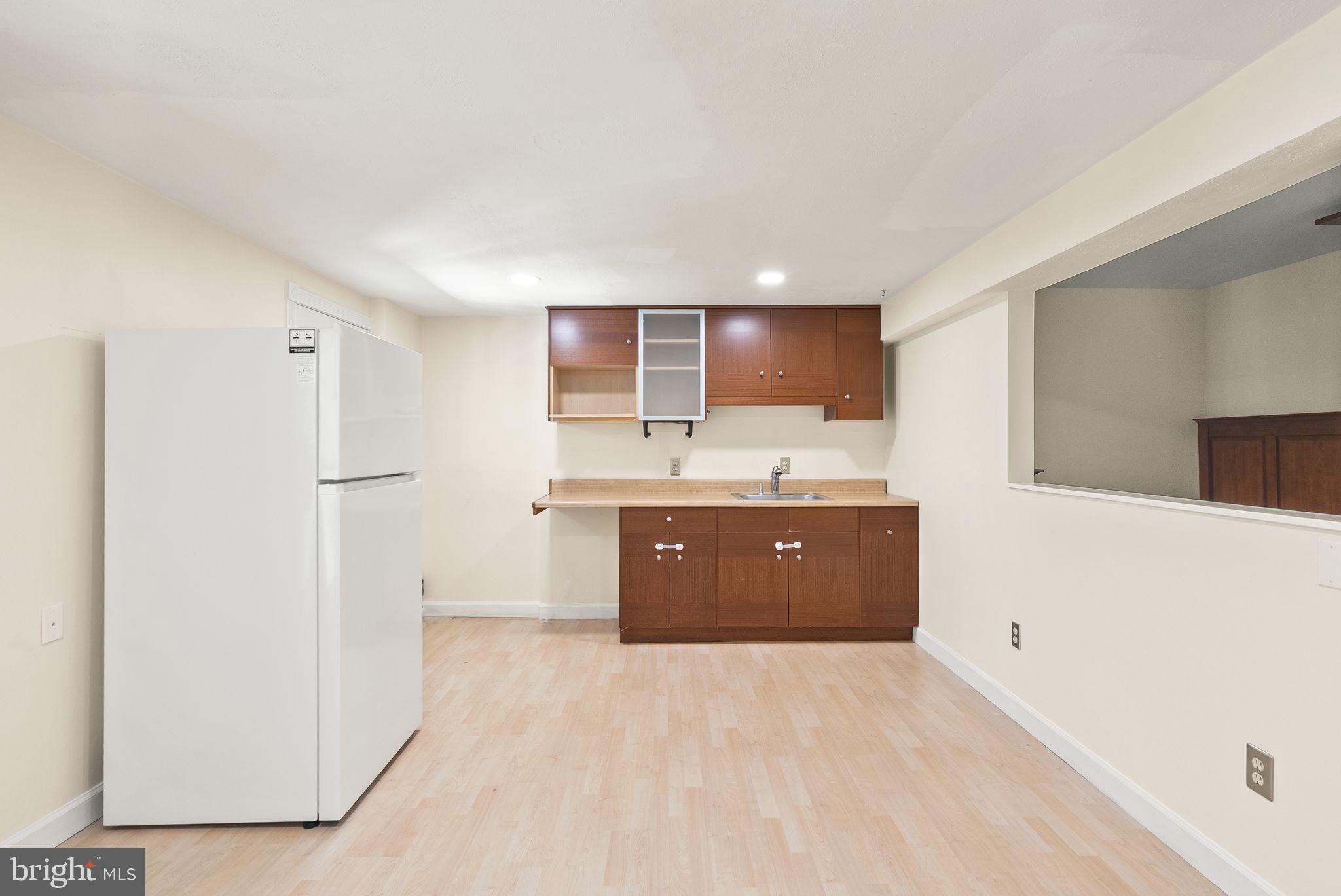 GREEN HOLLY WOODS - Residential