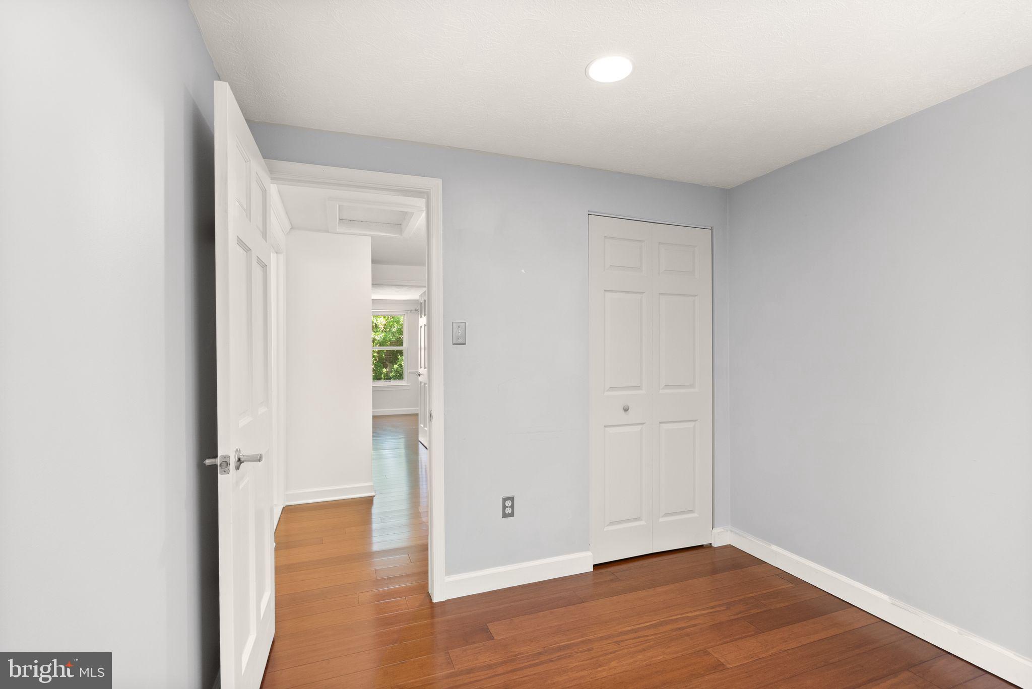 GREEN HOLLY WOODS - Residential