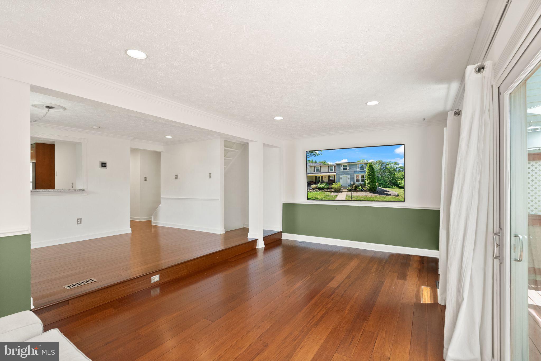 GREEN HOLLY WOODS - Residential