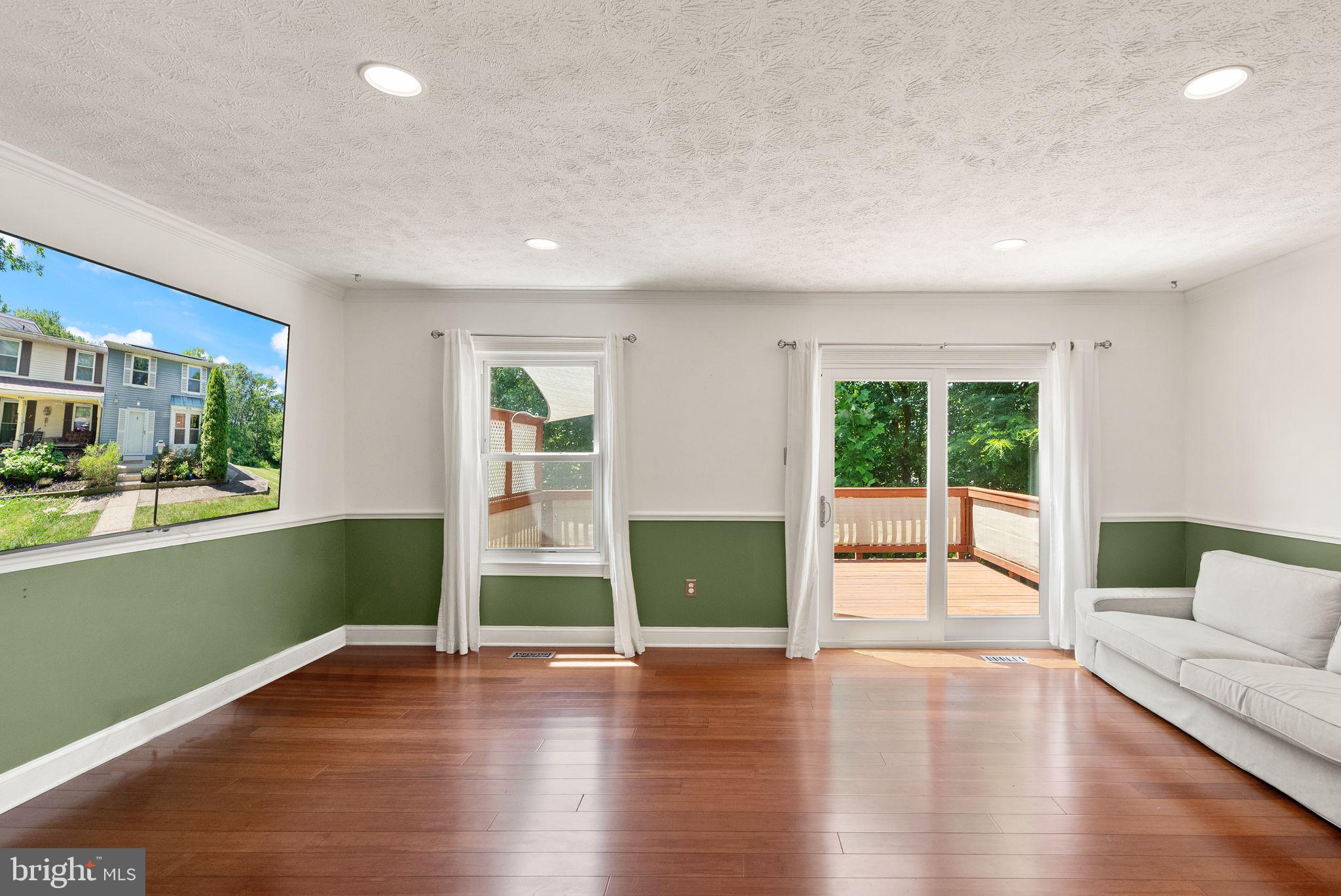 GREEN HOLLY WOODS - Residential