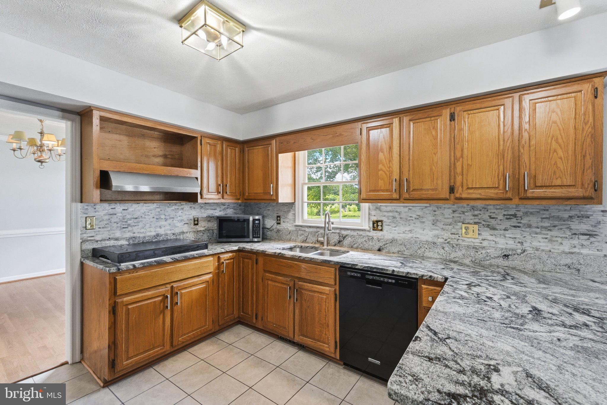 BUCK RUN ESTATES - Residential