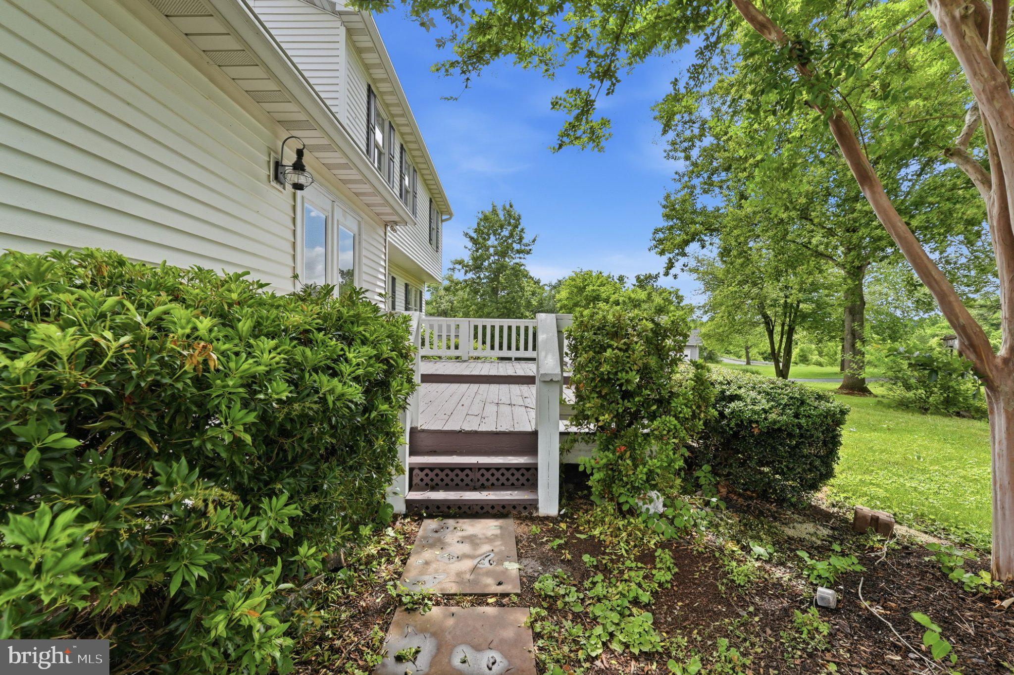 BUCK RUN ESTATES - Residential