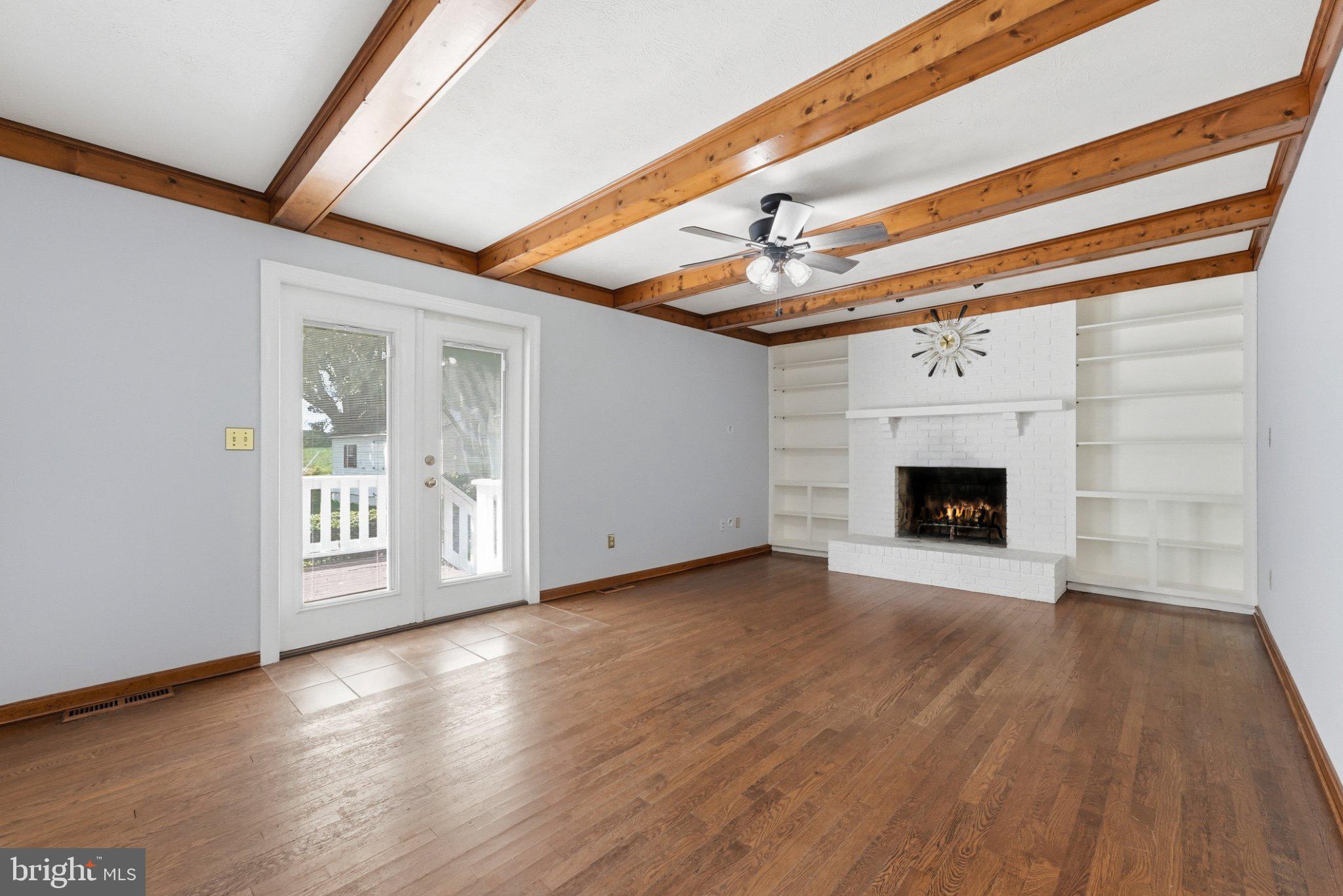BUCK RUN ESTATES - Residential
