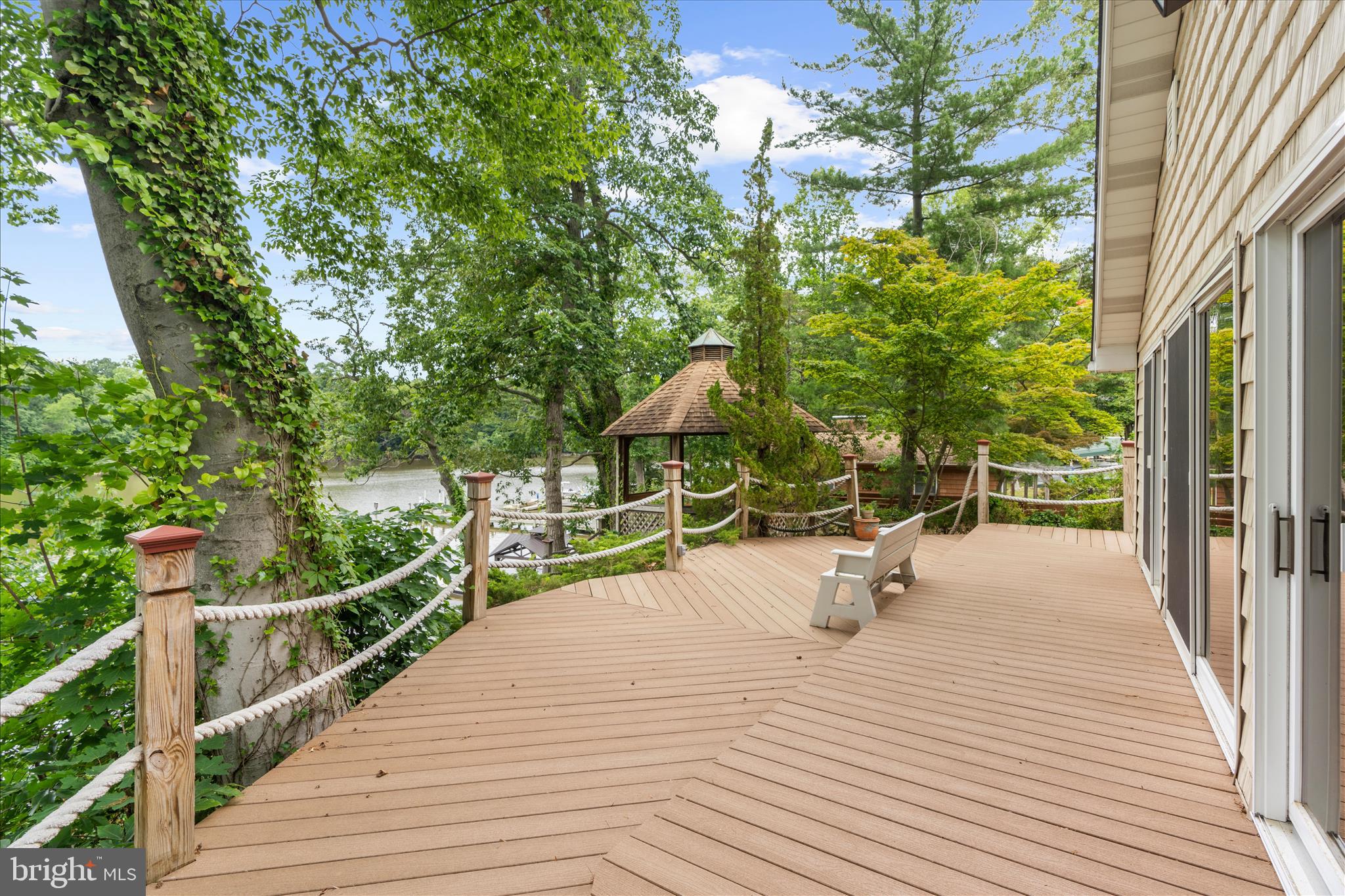 WYMONT PARK - Residential