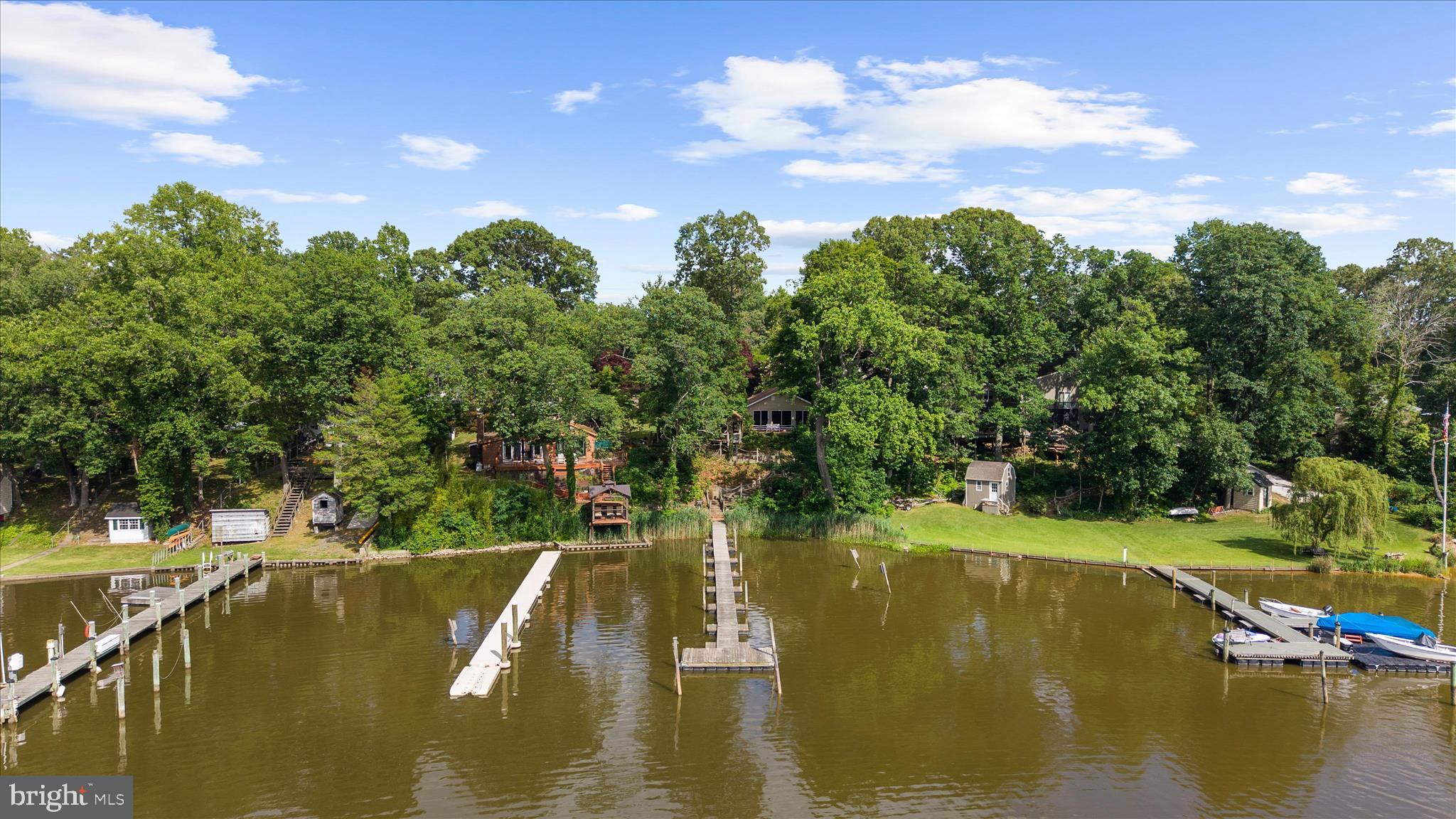 WYMONT PARK - Residential