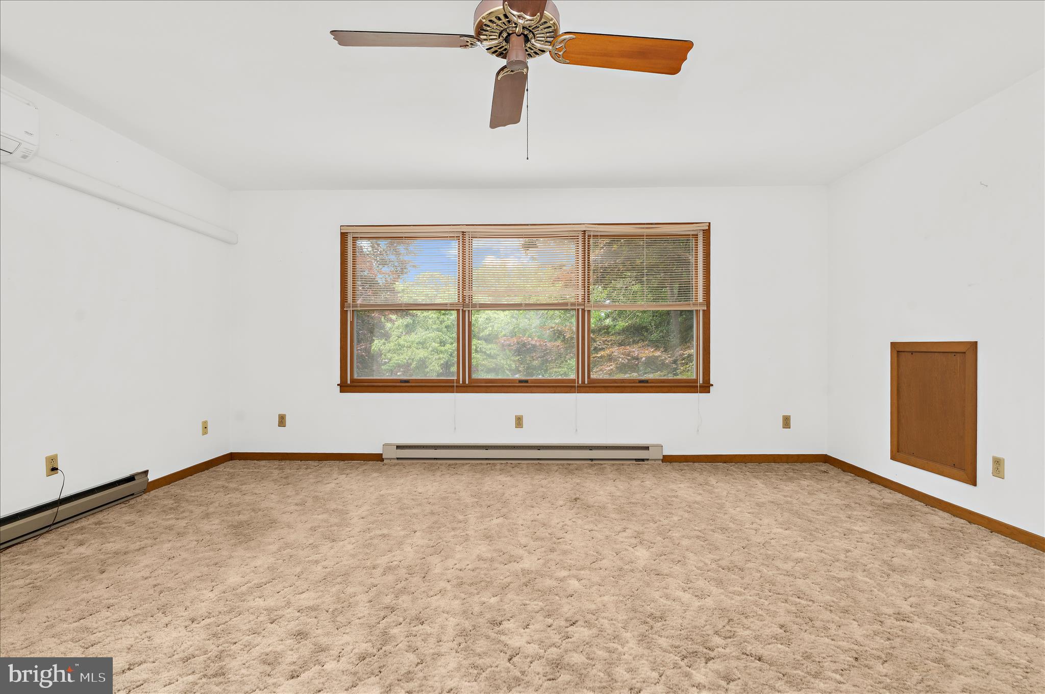 WYMONT PARK - Residential