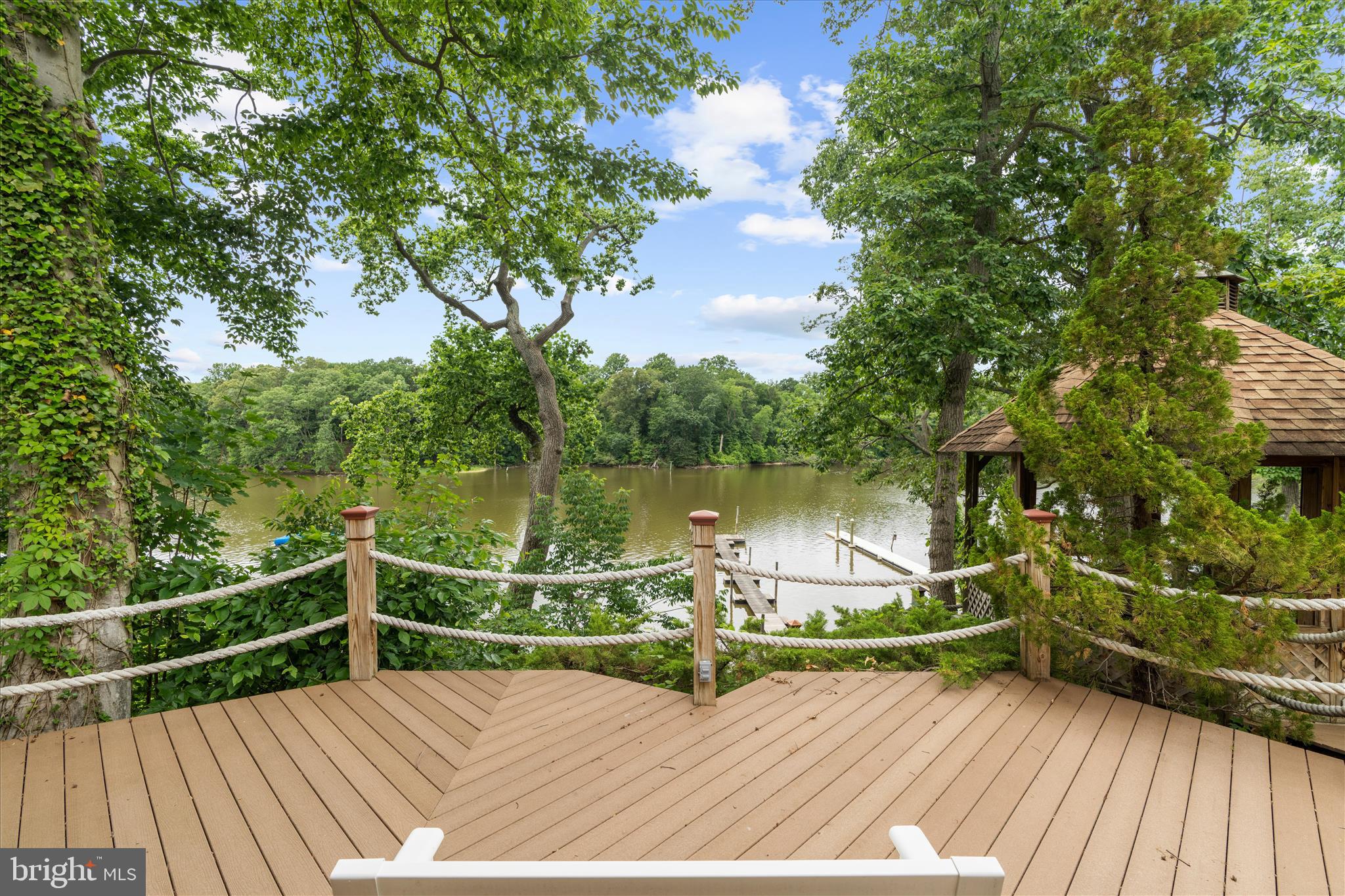 WYMONT PARK - Residential