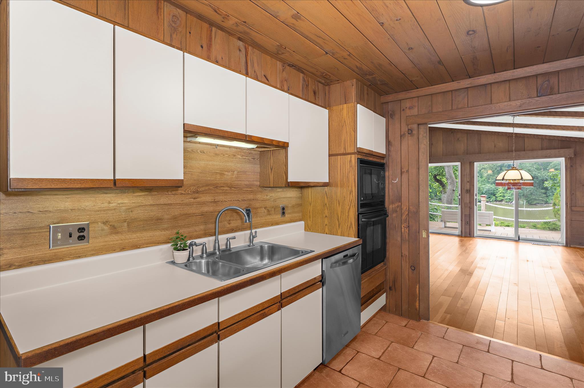 WYMONT PARK - Residential