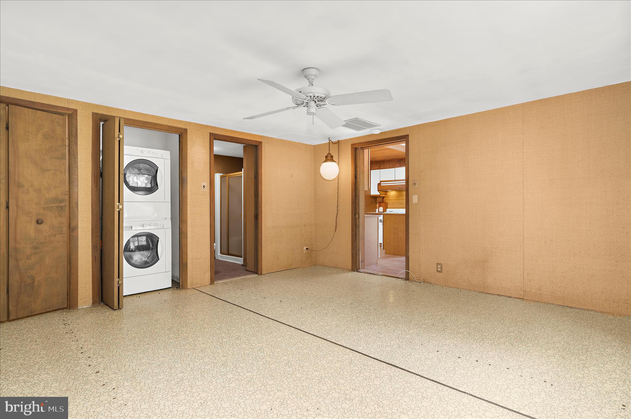 WYMONT PARK - Residential