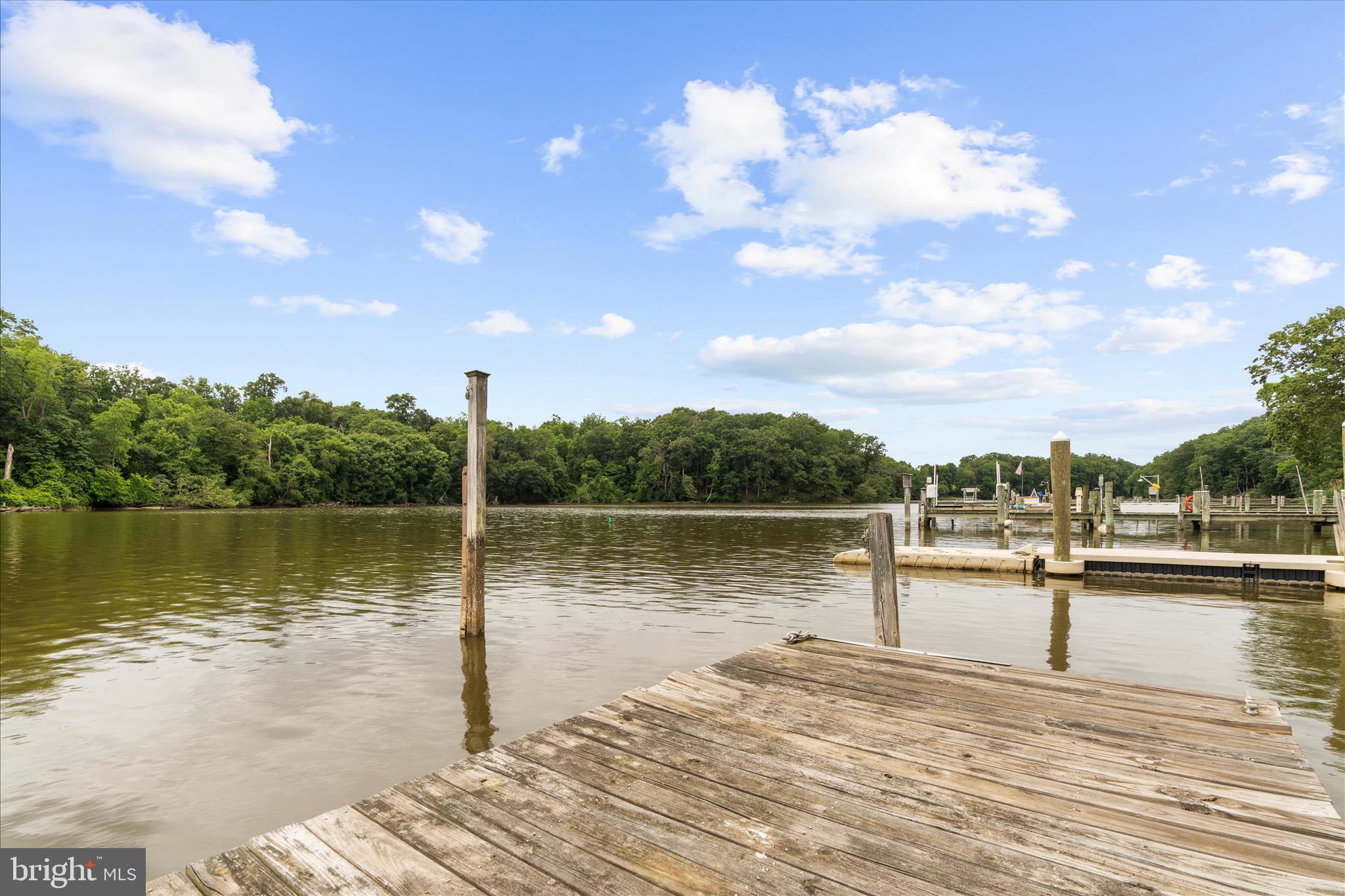 WYMONT PARK - Residential