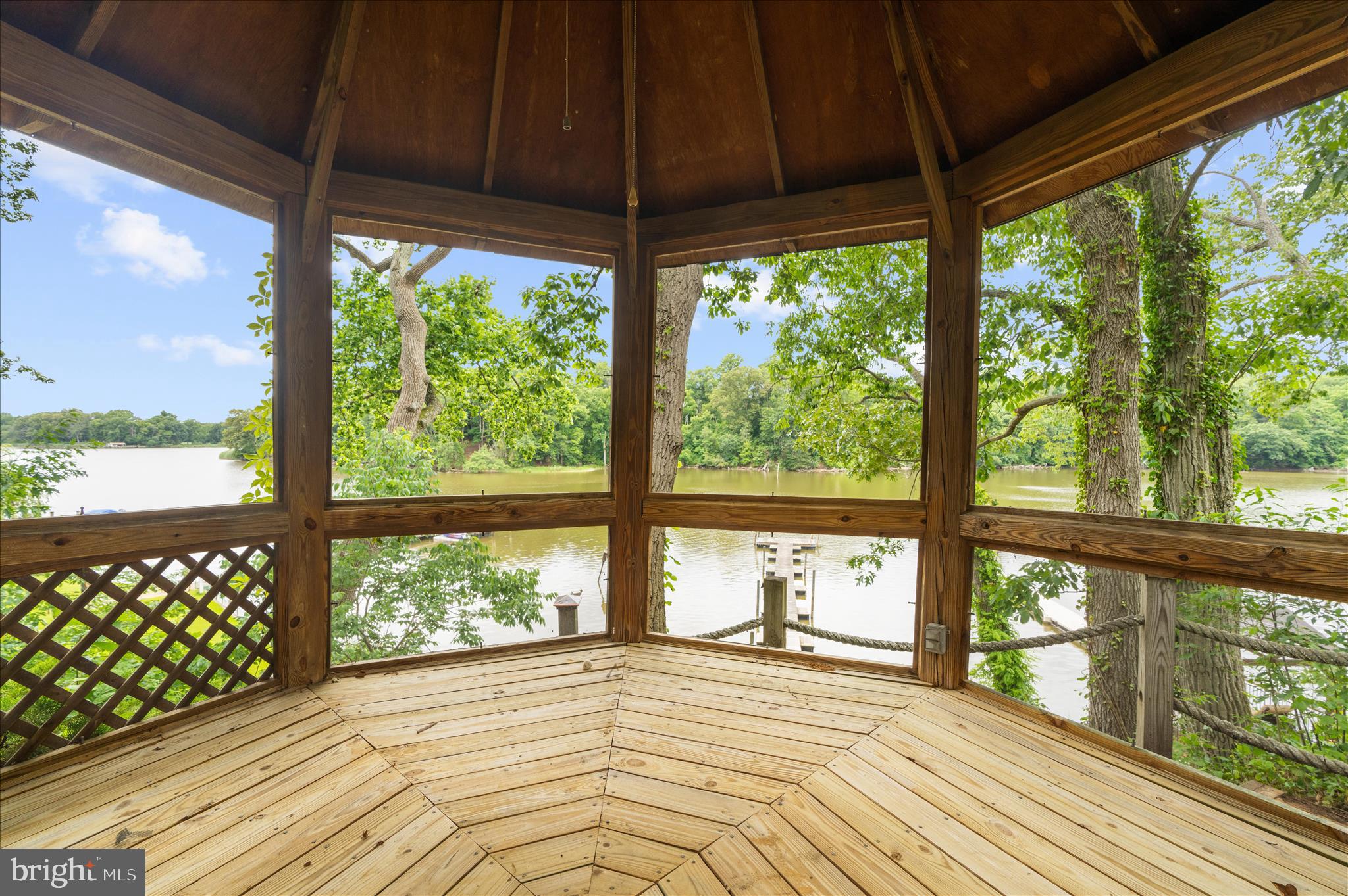 WYMONT PARK - Residential