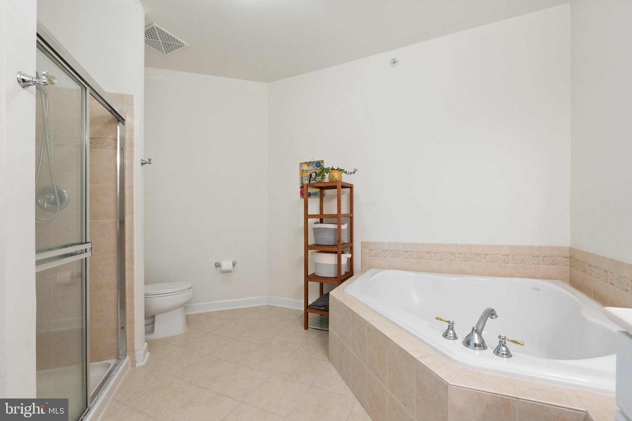 K HOVNANIAN FOUR SEASONS - Residential