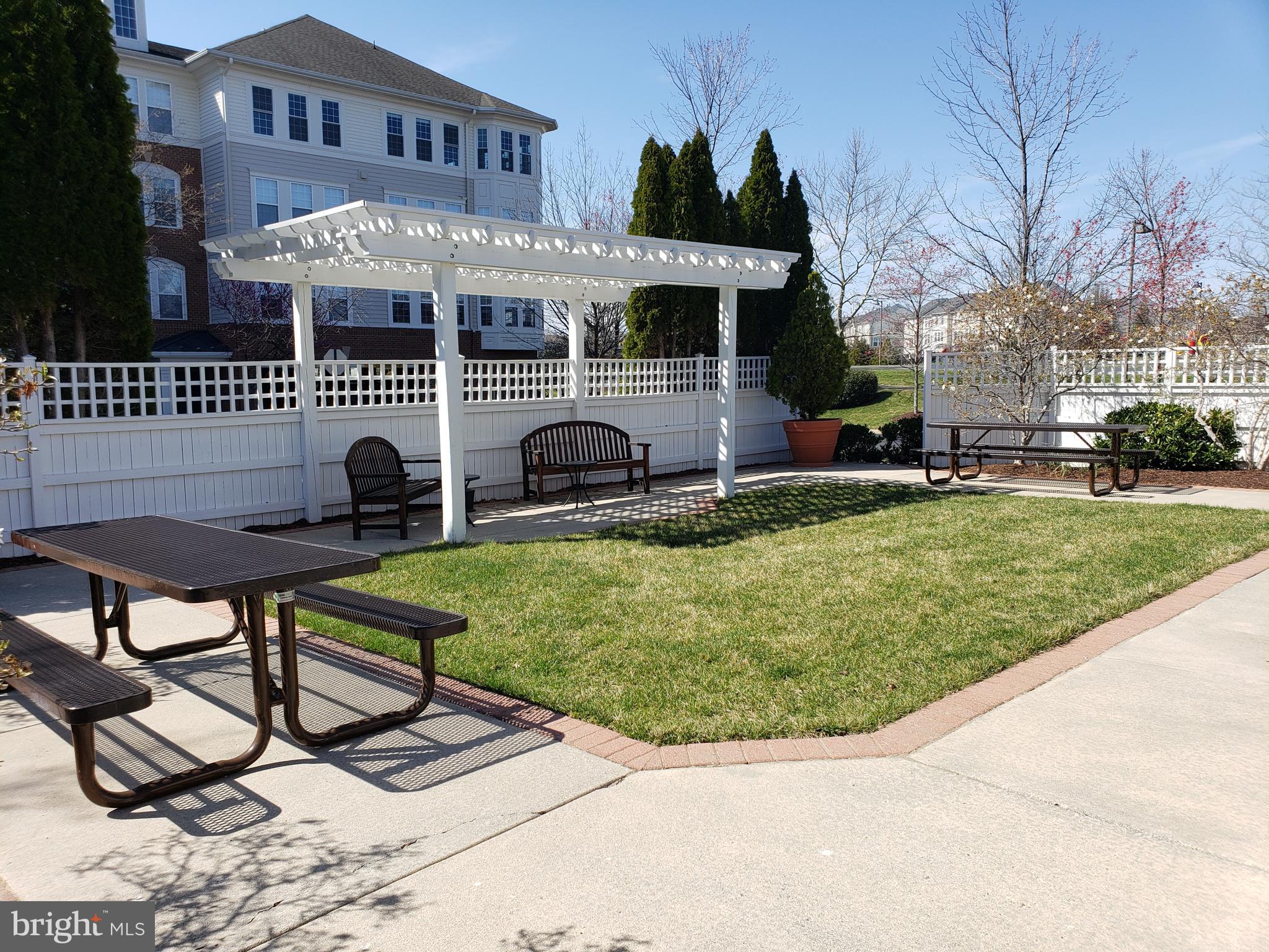 K HOVNANIAN FOUR SEASONS - Residential
