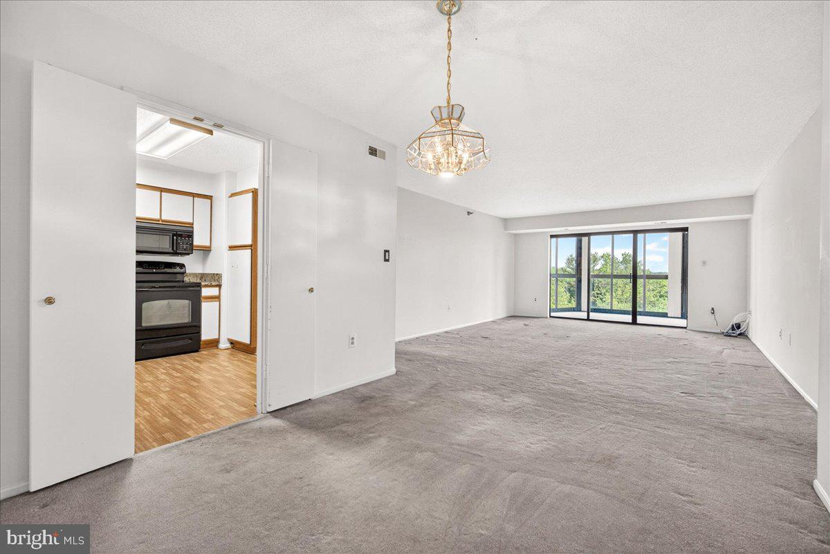 FAIRWAYS NORTH - Residential