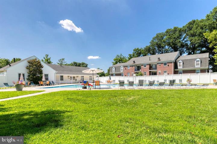 VILLAGES AT HOMELAND WEST - Residential