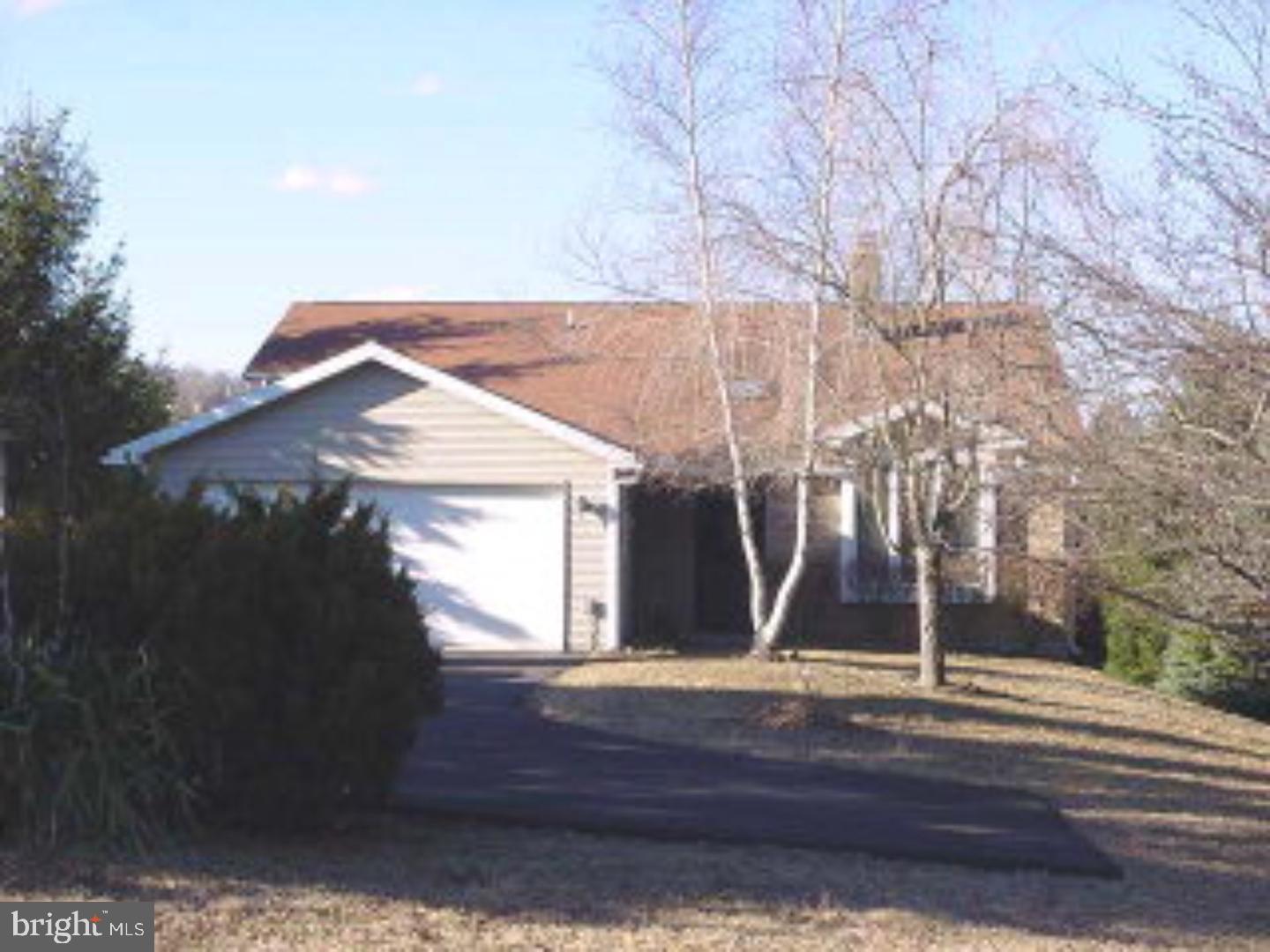 GREAT LAKEFRONT PROPERTY WITH GREAT VIEWS, DOCK AND PADDLEBOAT. 28 HANDLE KITCHEN, DECK PLUS LOWER PATIO, WOOD BURNING FIREPLACE, 2 CAR GARAGE, SMALL KITCHENETTE ON LL.   Mailing Address Continued: AUBURN