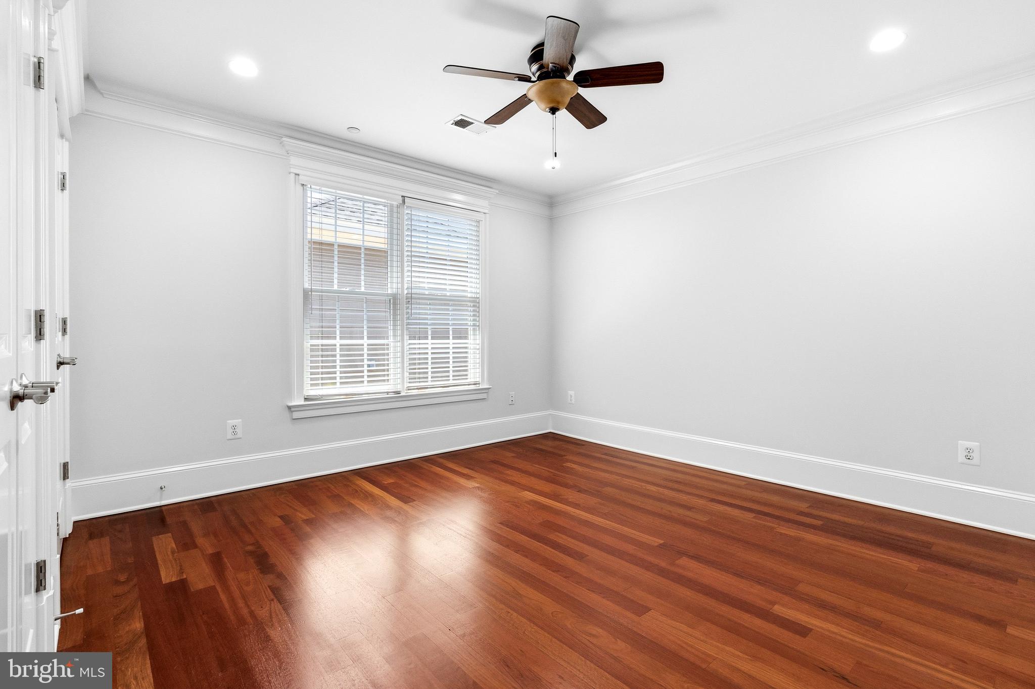 LANDON WOODS - Residential