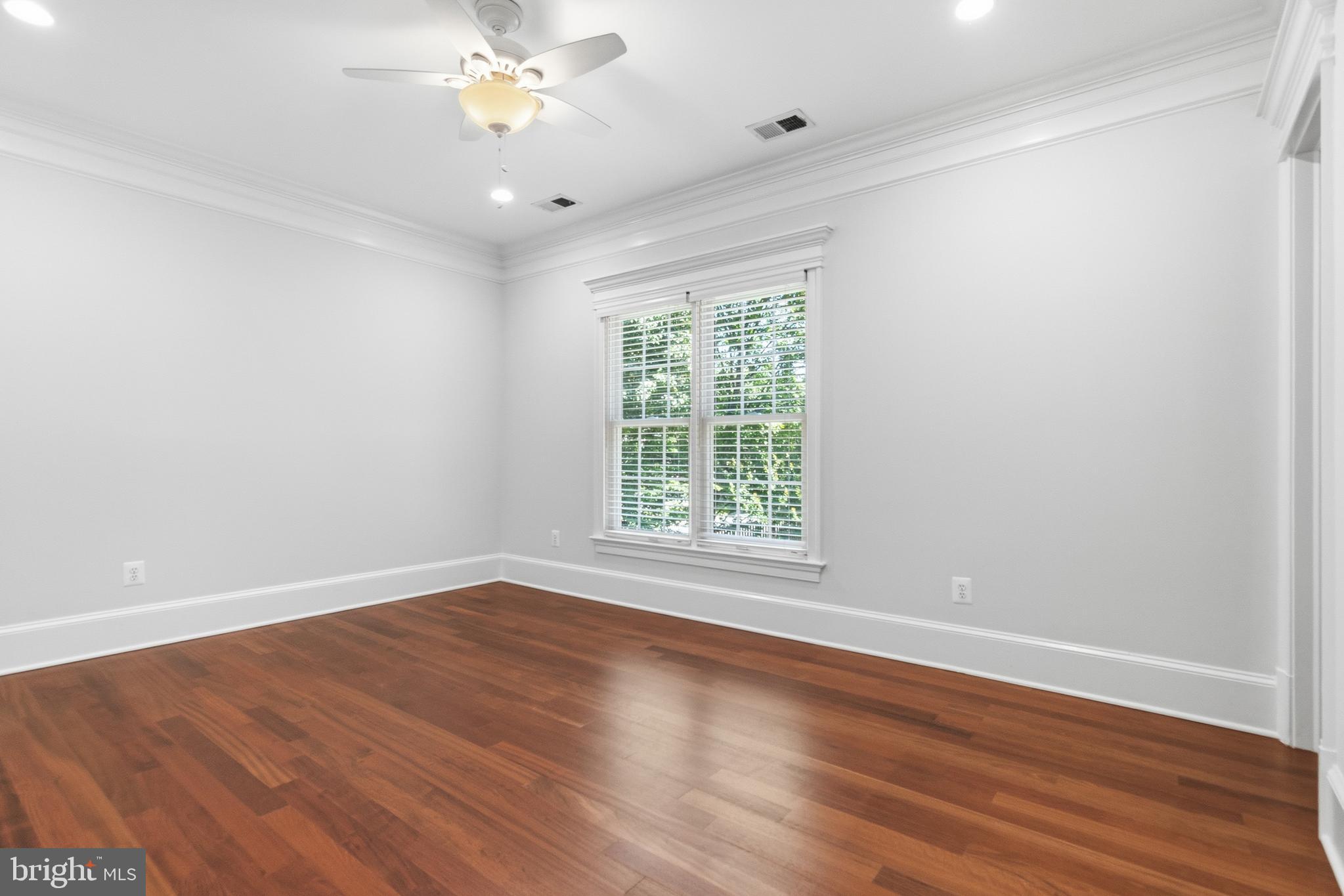 LANDON WOODS - Residential