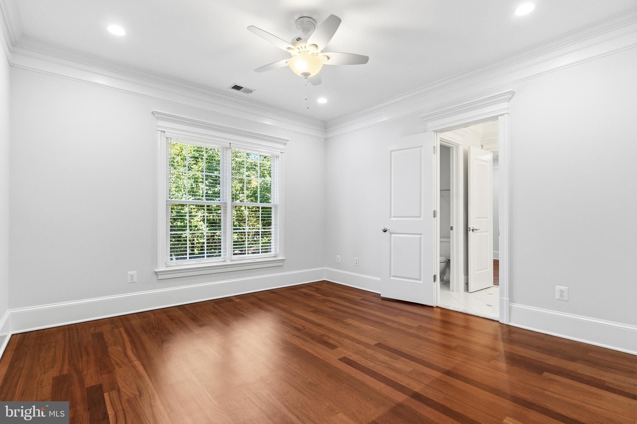 LANDON WOODS - Residential